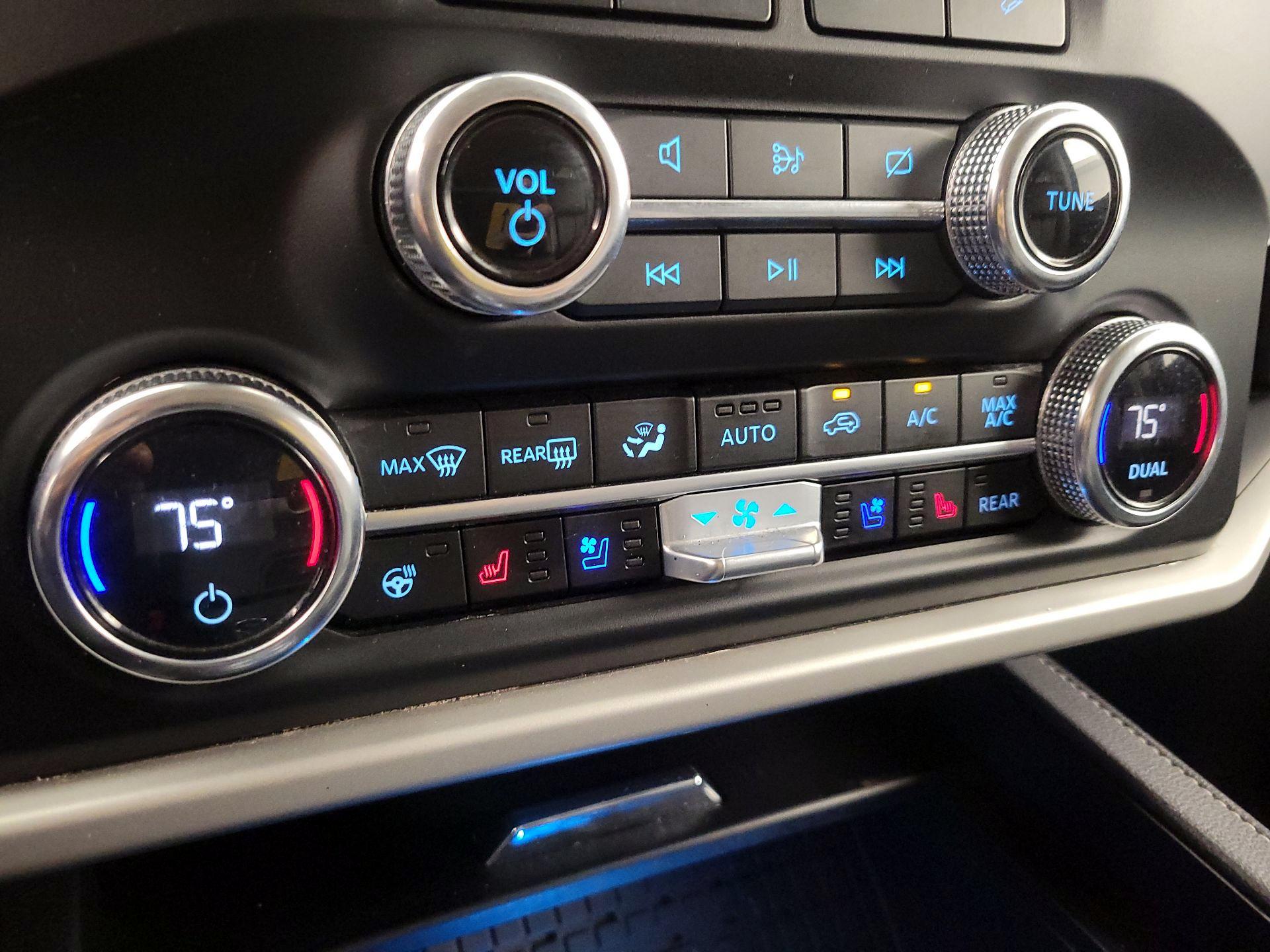 Thumbnail: 2023 Ford Expedition - 17