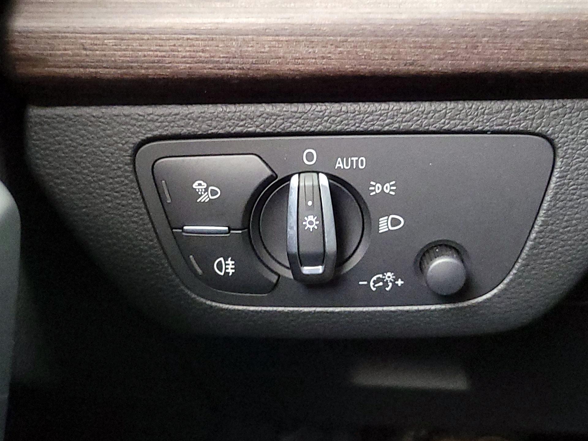 Thumbnail: 2022 Audi Q5 - 13