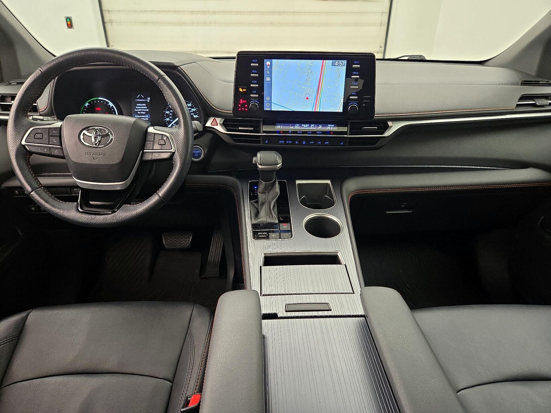 Thumbnail: 2021 Toyota Sienna - 9