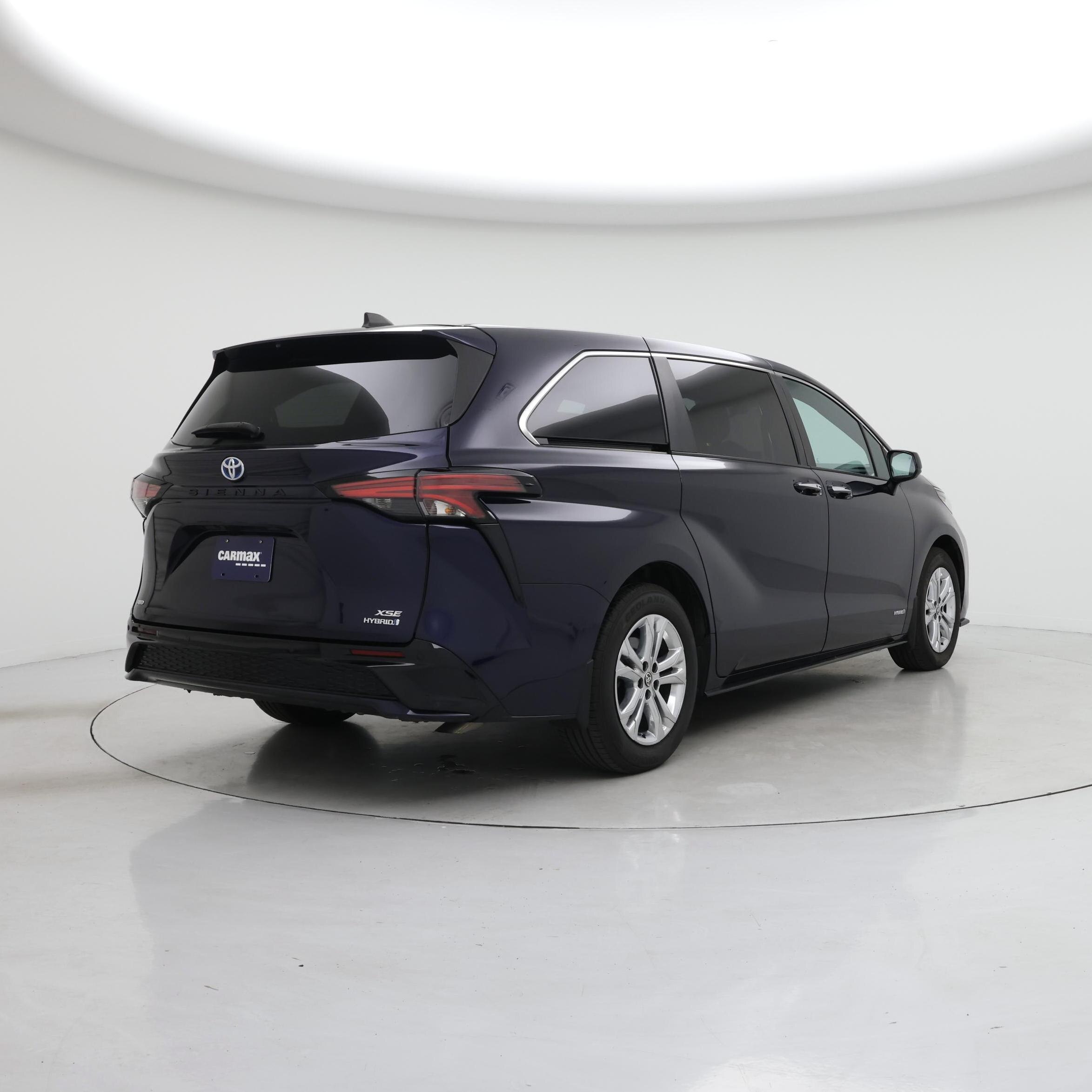 Thumbnail: 2021 Toyota Sienna - 8