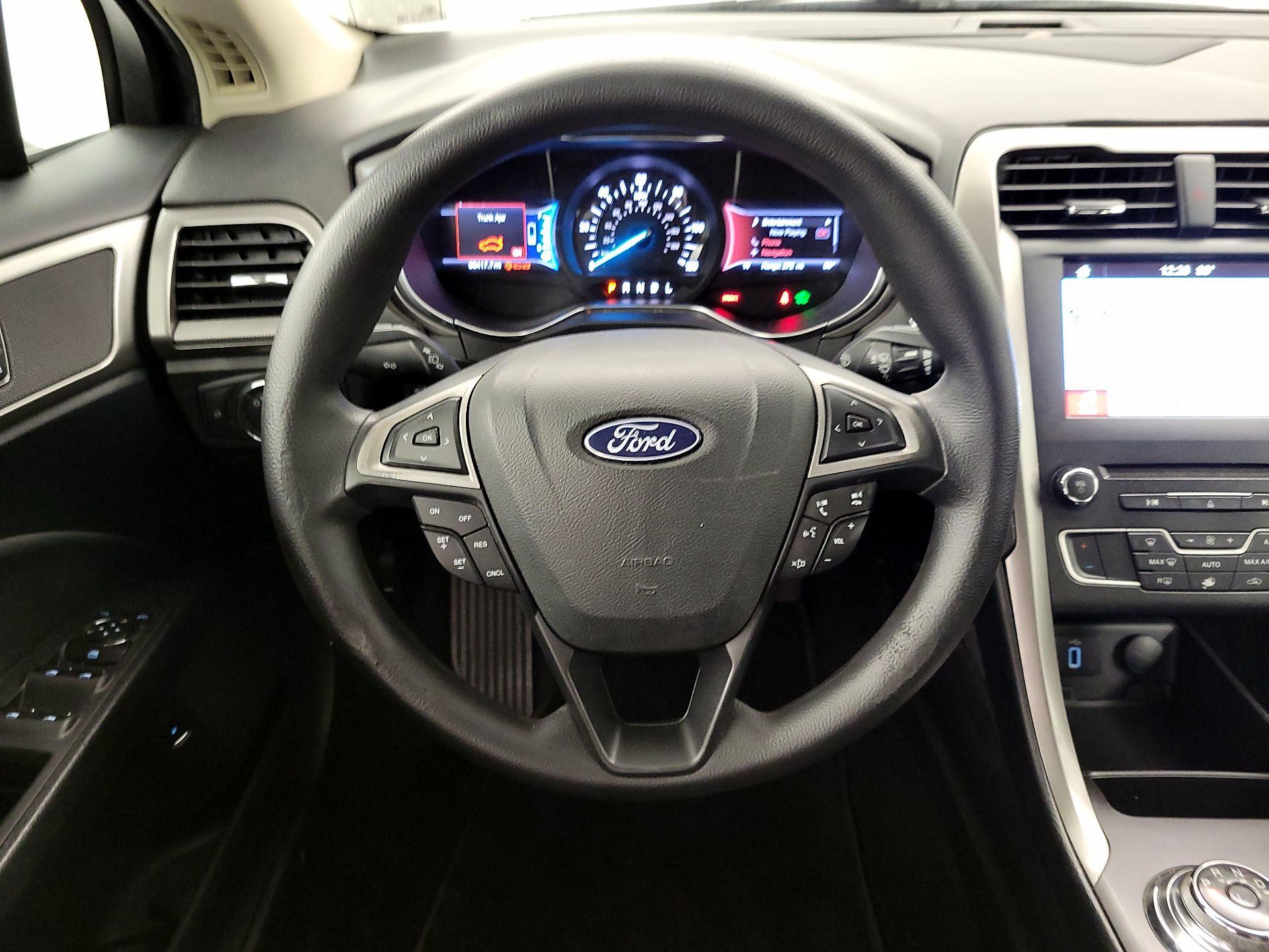 Thumbnail: 2018 Ford Fusion - 10