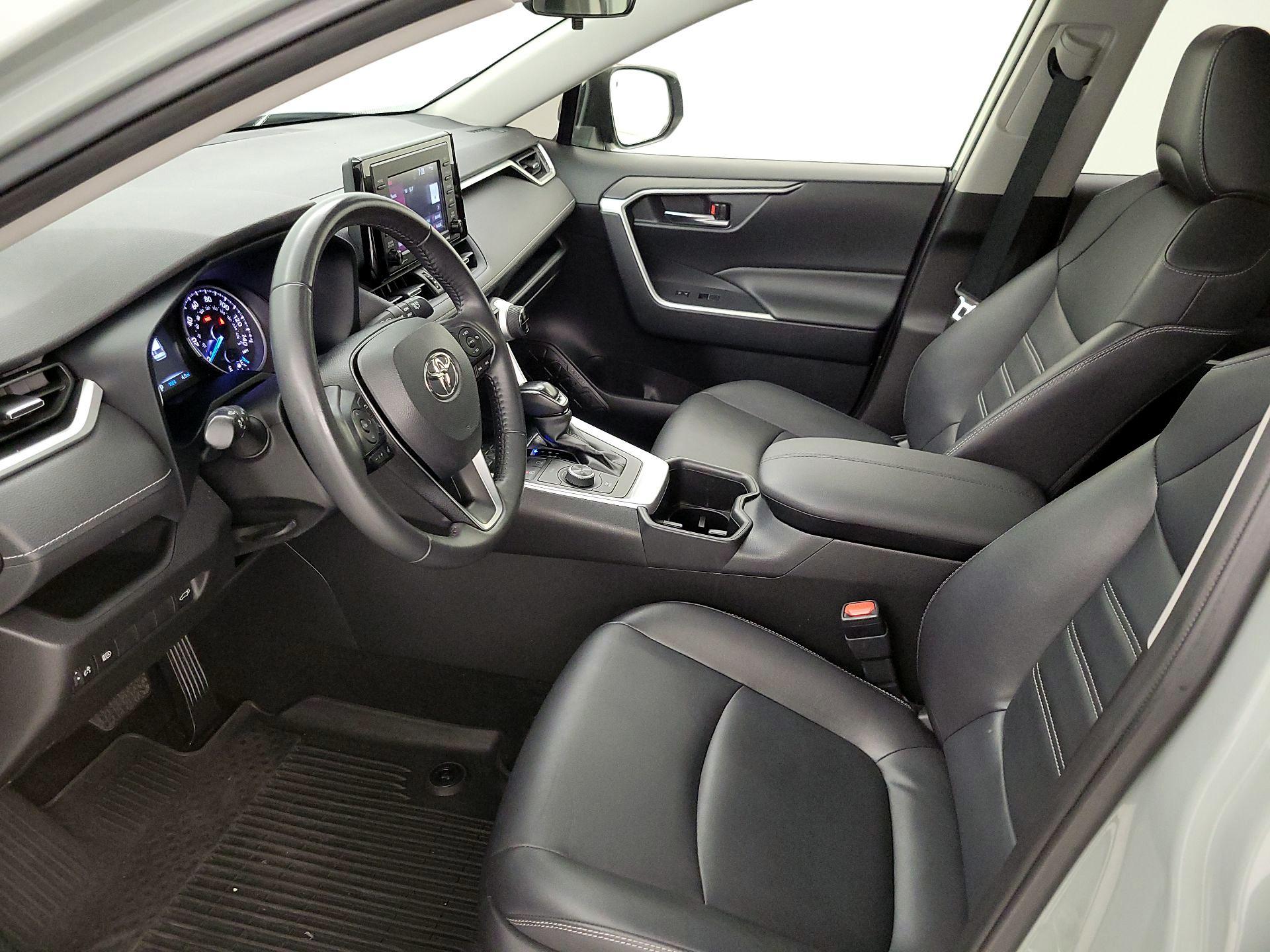 Thumbnail: 2022 Toyota RAV4 - 11