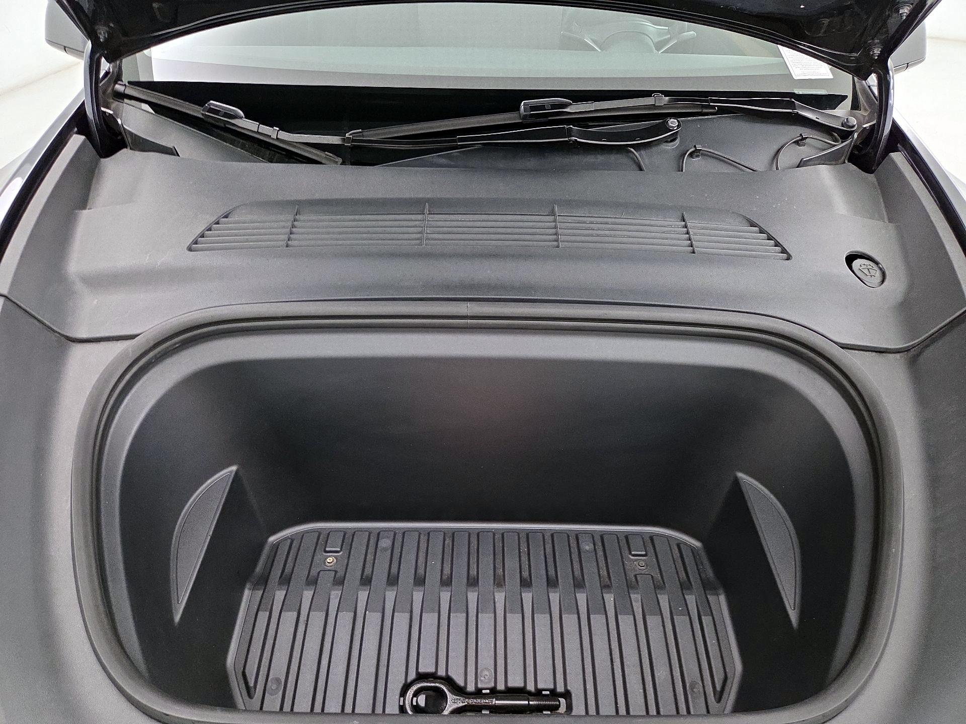 Thumbnail: 2024 Tesla Model Y - 20