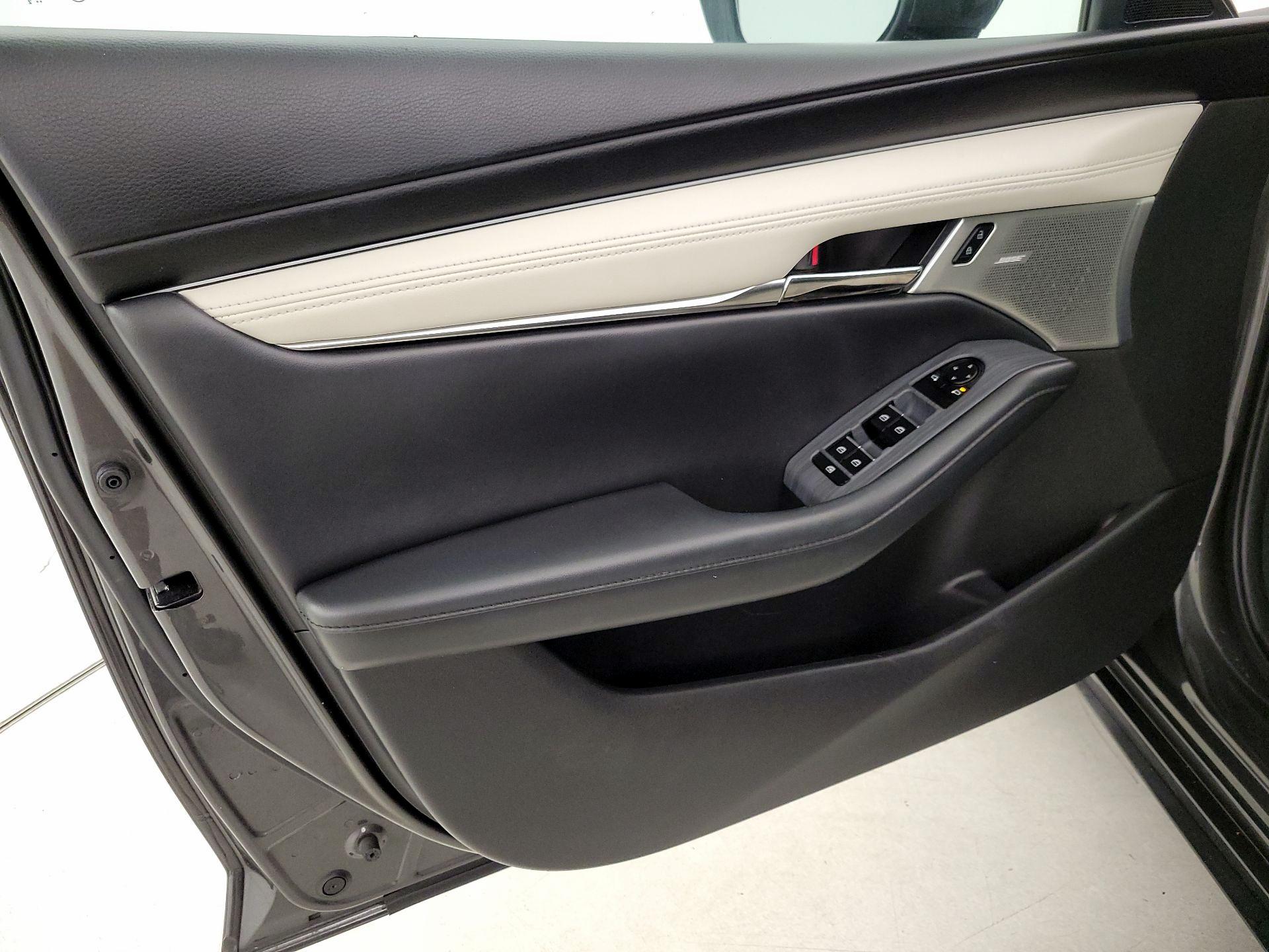 Thumbnail: 2022 Mazda Mazda3 - 12