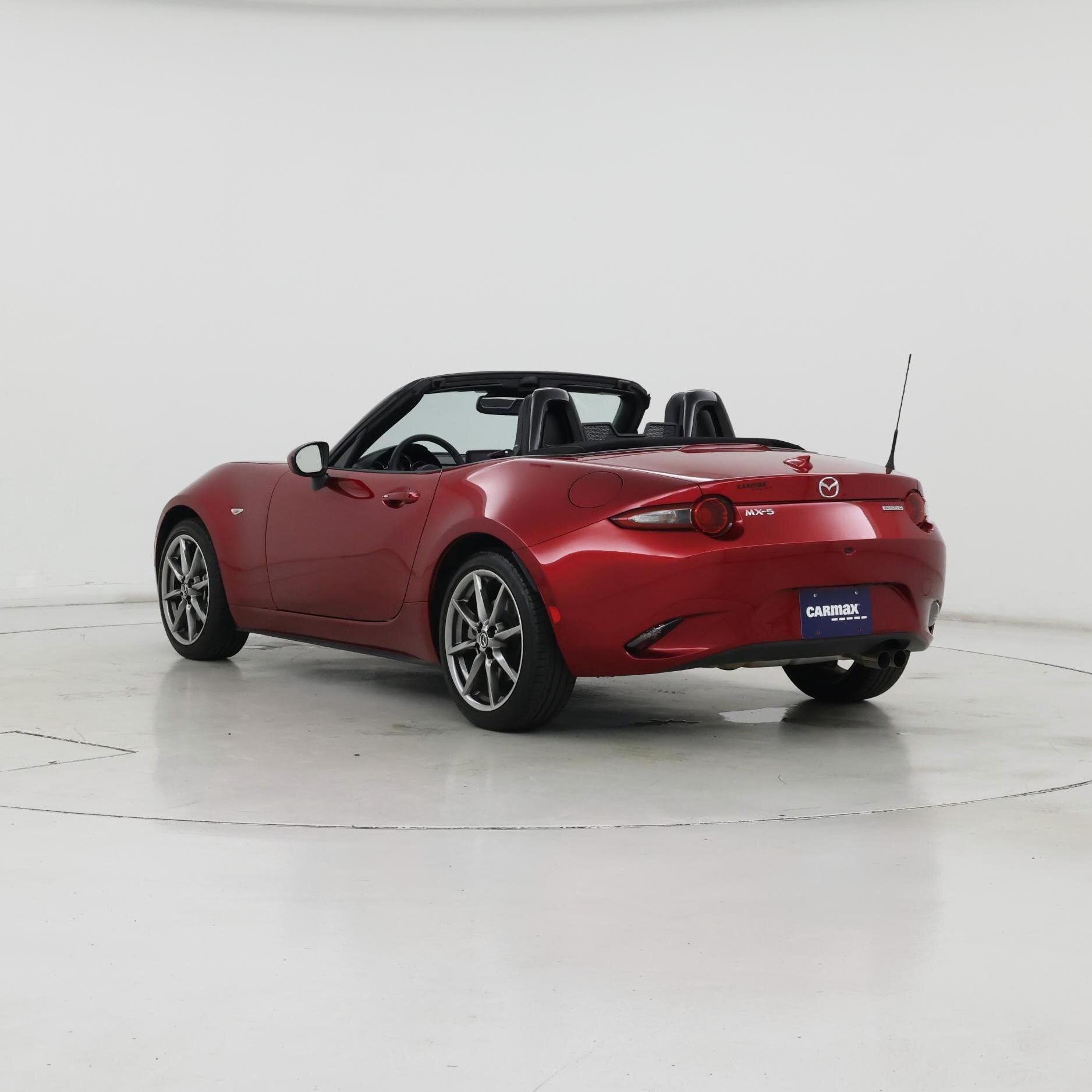 Thumbnail: 2022 Mazda MX-5 Miata - 2