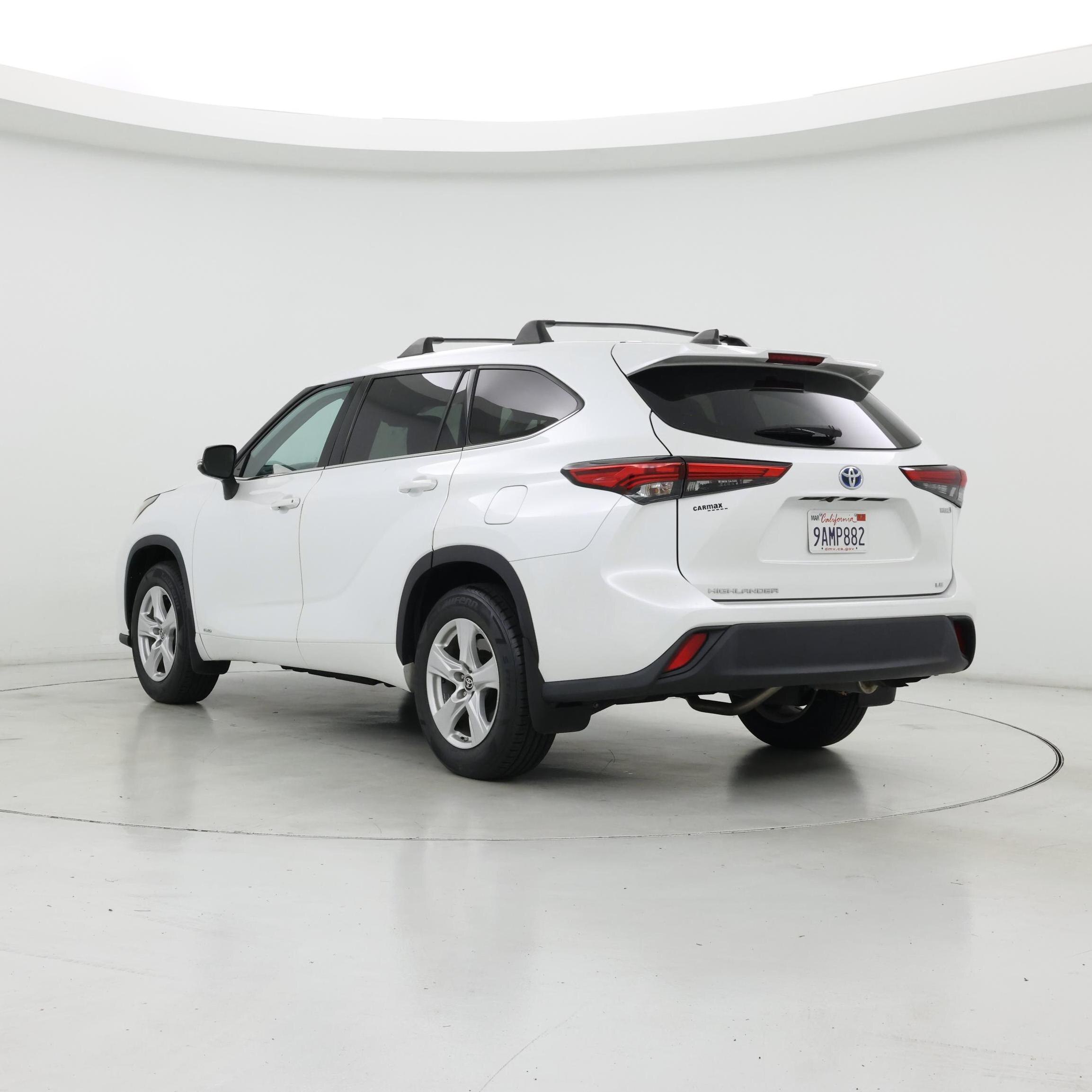 Thumbnail: 2022 Toyota Highlander - 2