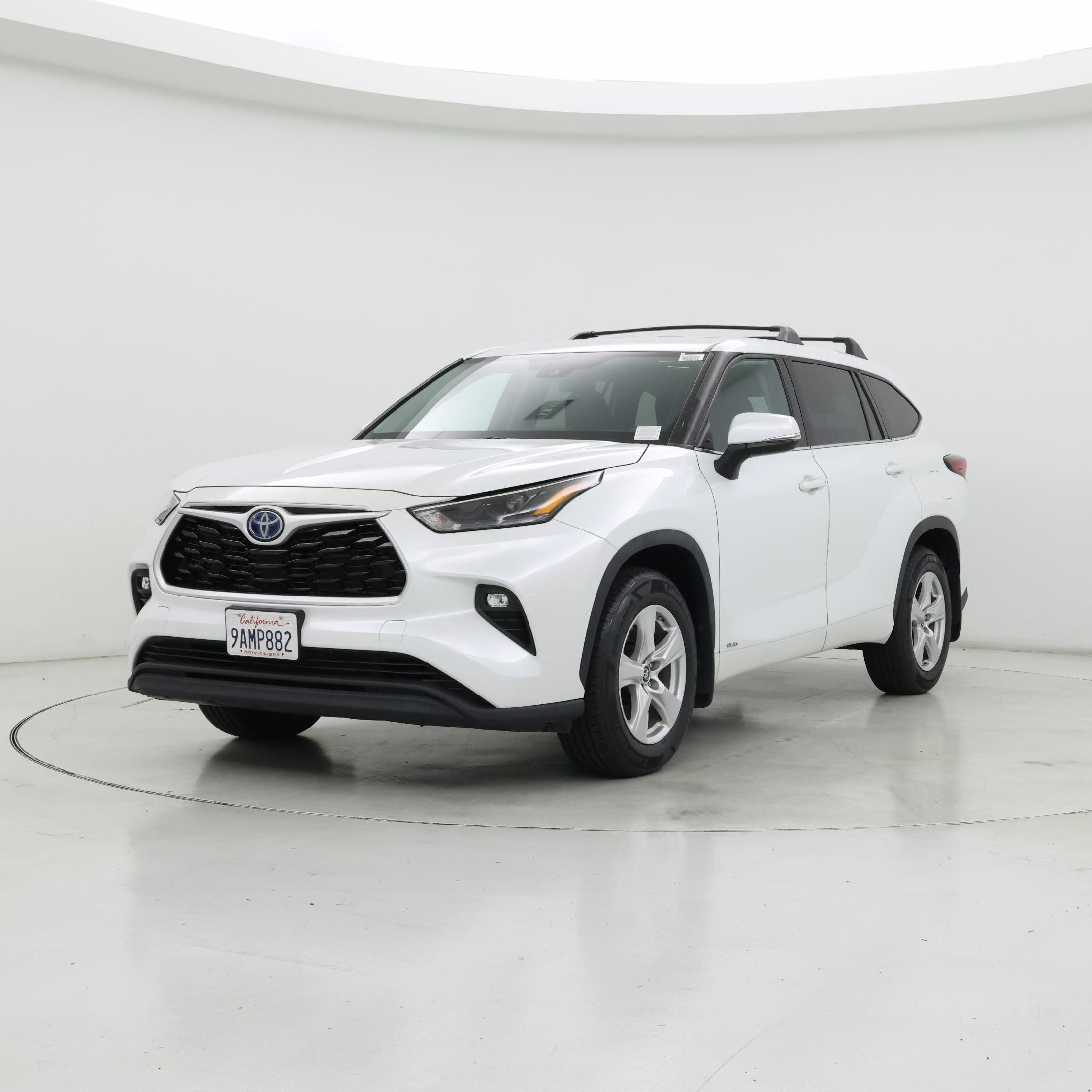 Thumbnail: 2022 Toyota Highlander - 4