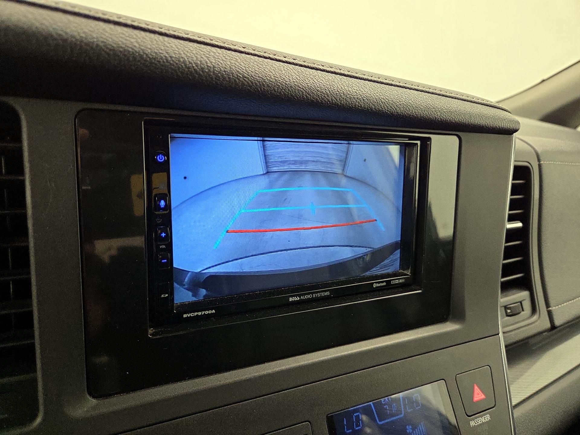 Thumbnail: 2018 Toyota Sienna - 14