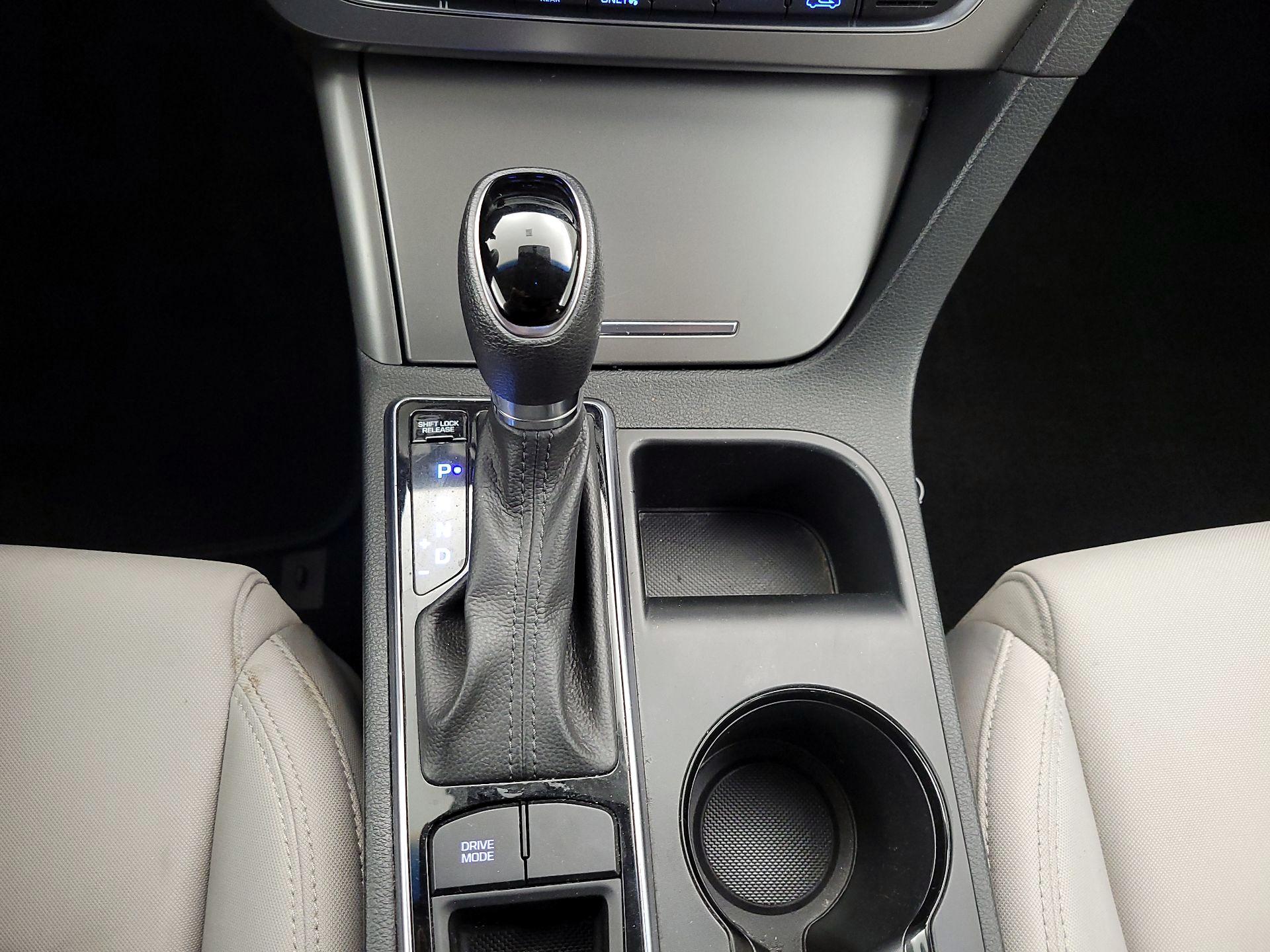 Thumbnail: 2017 Hyundai Sonata - 17