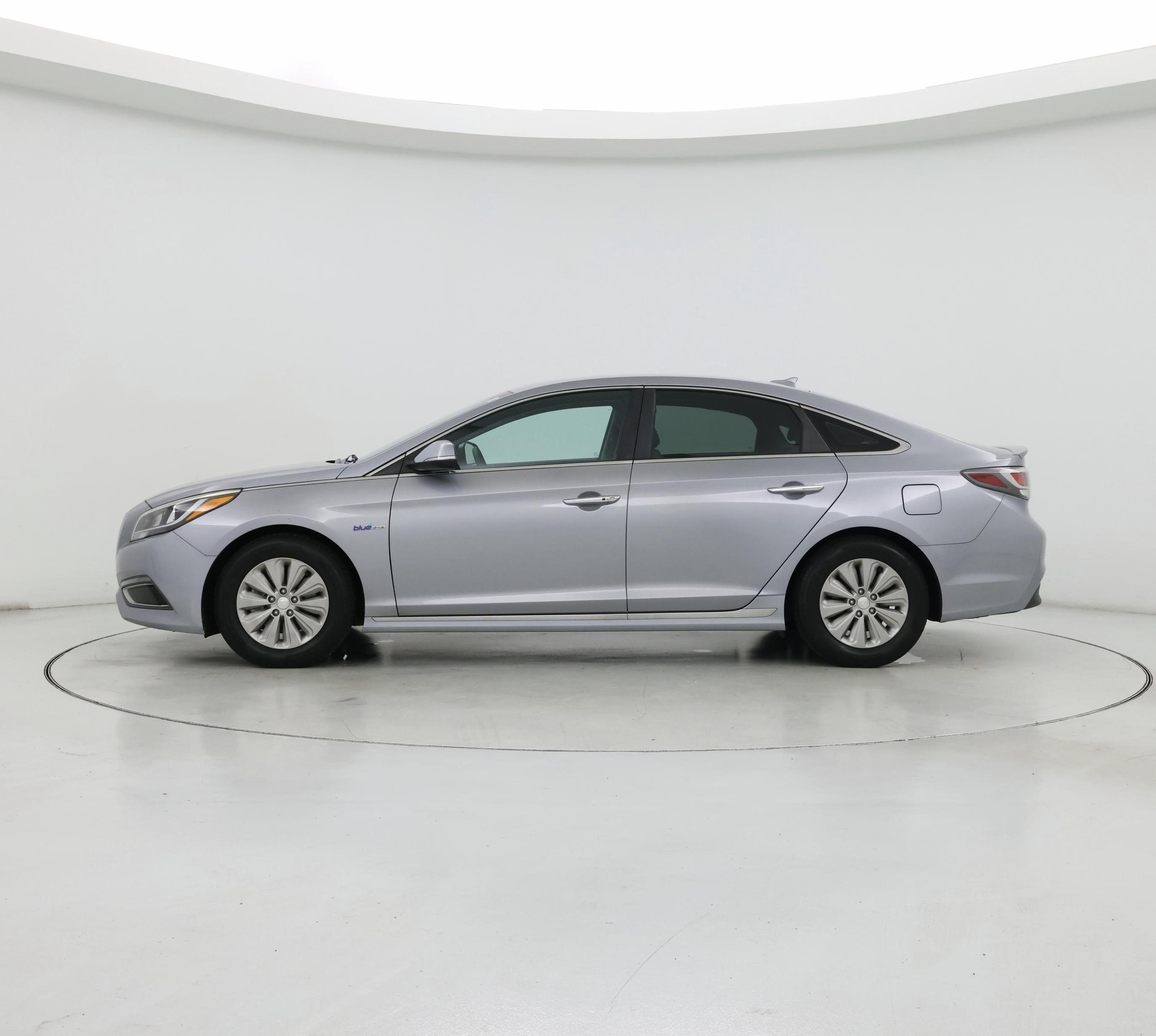 Thumbnail: 2017 Hyundai Sonata - 3