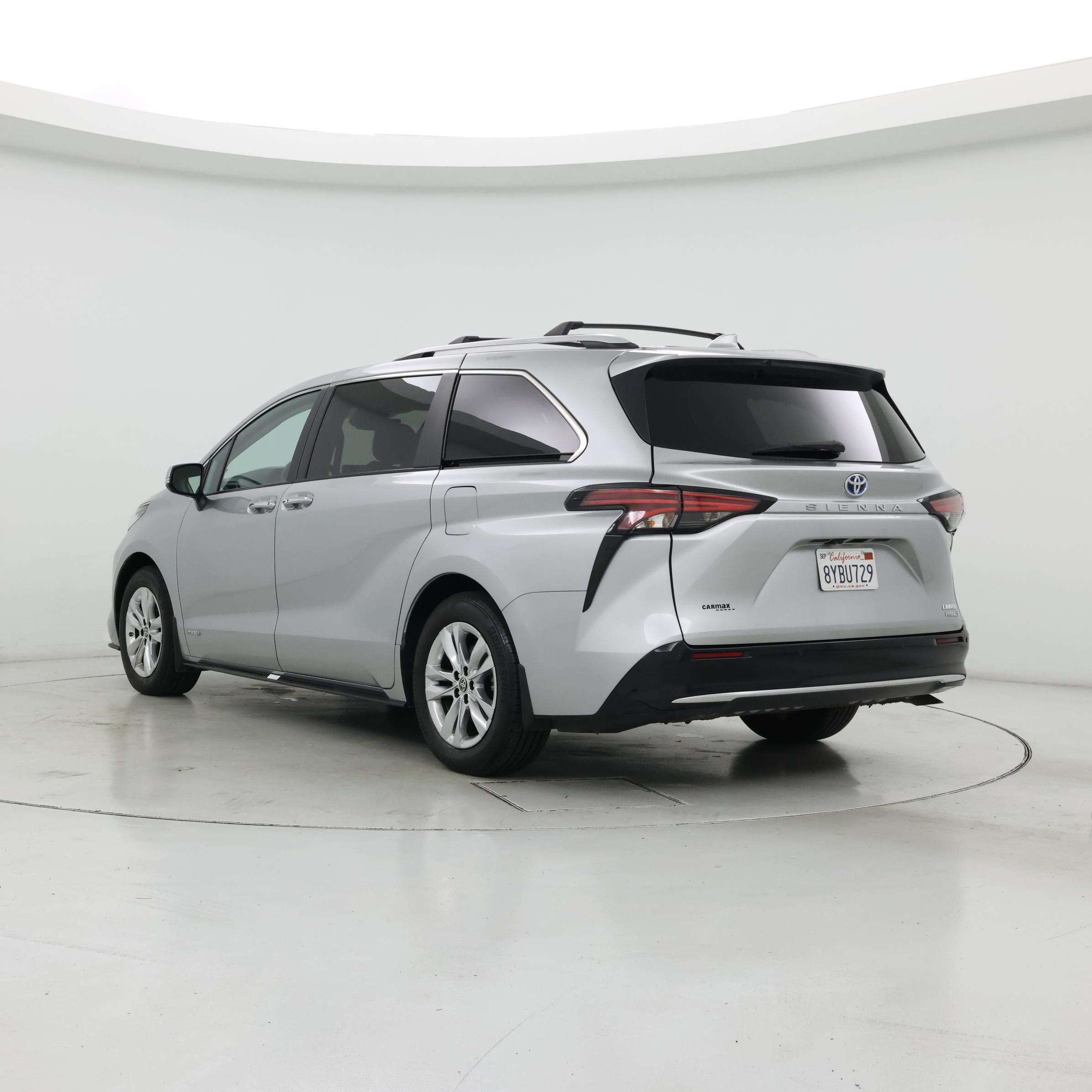 Thumbnail: 2021 Toyota Sienna - 2