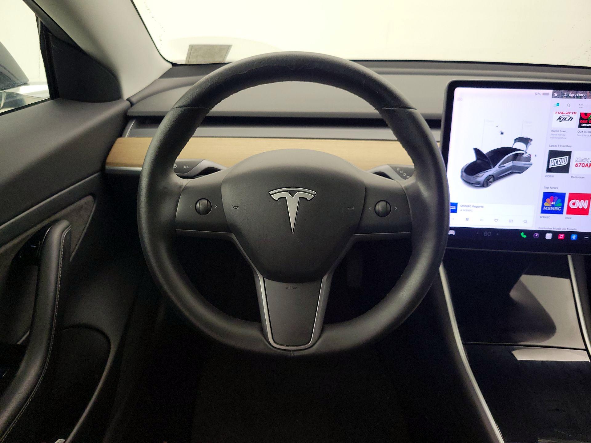 Thumbnail: 2020 Tesla Model 3 - 10