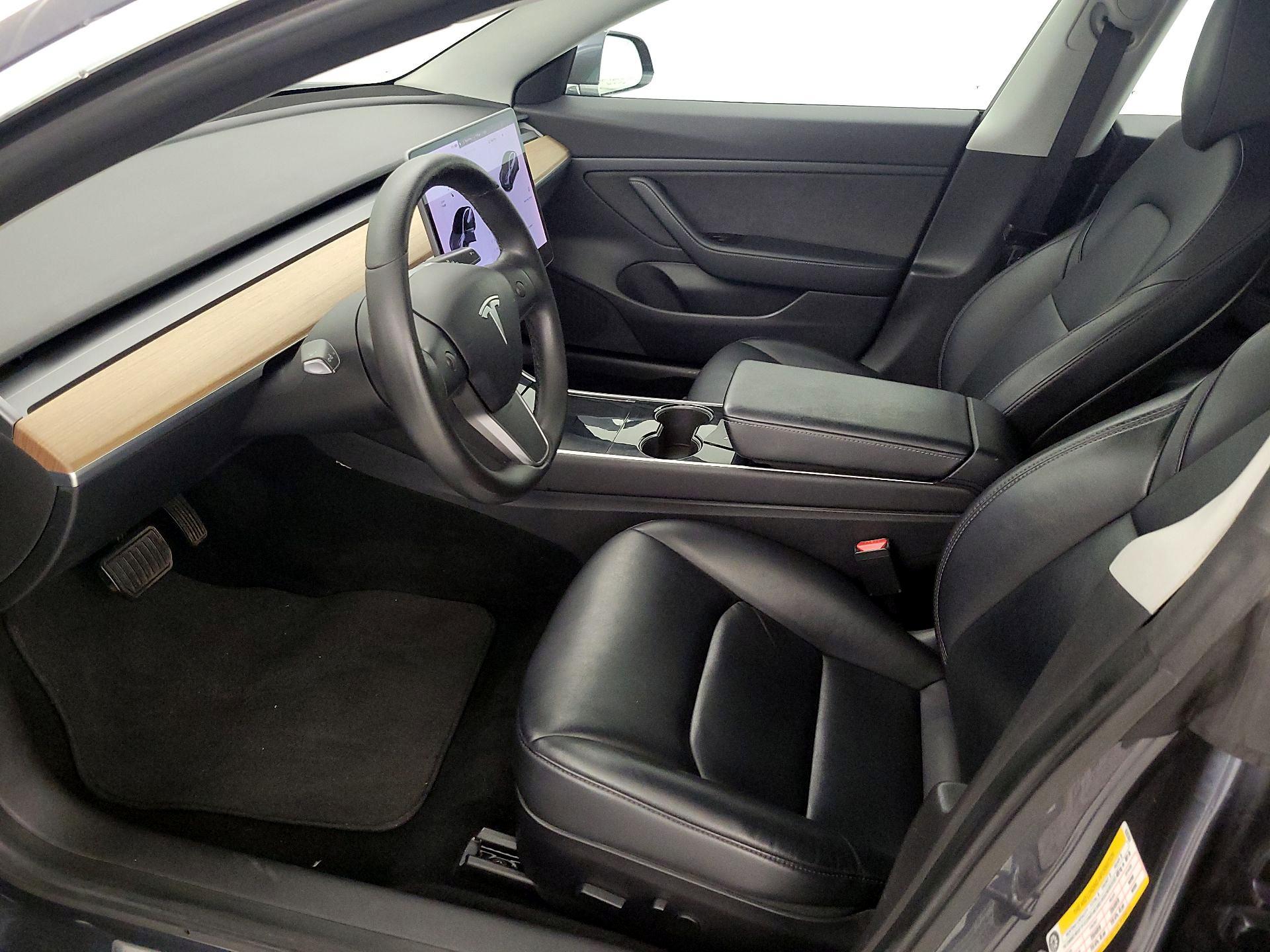 Thumbnail: 2020 Tesla Model 3 - 11