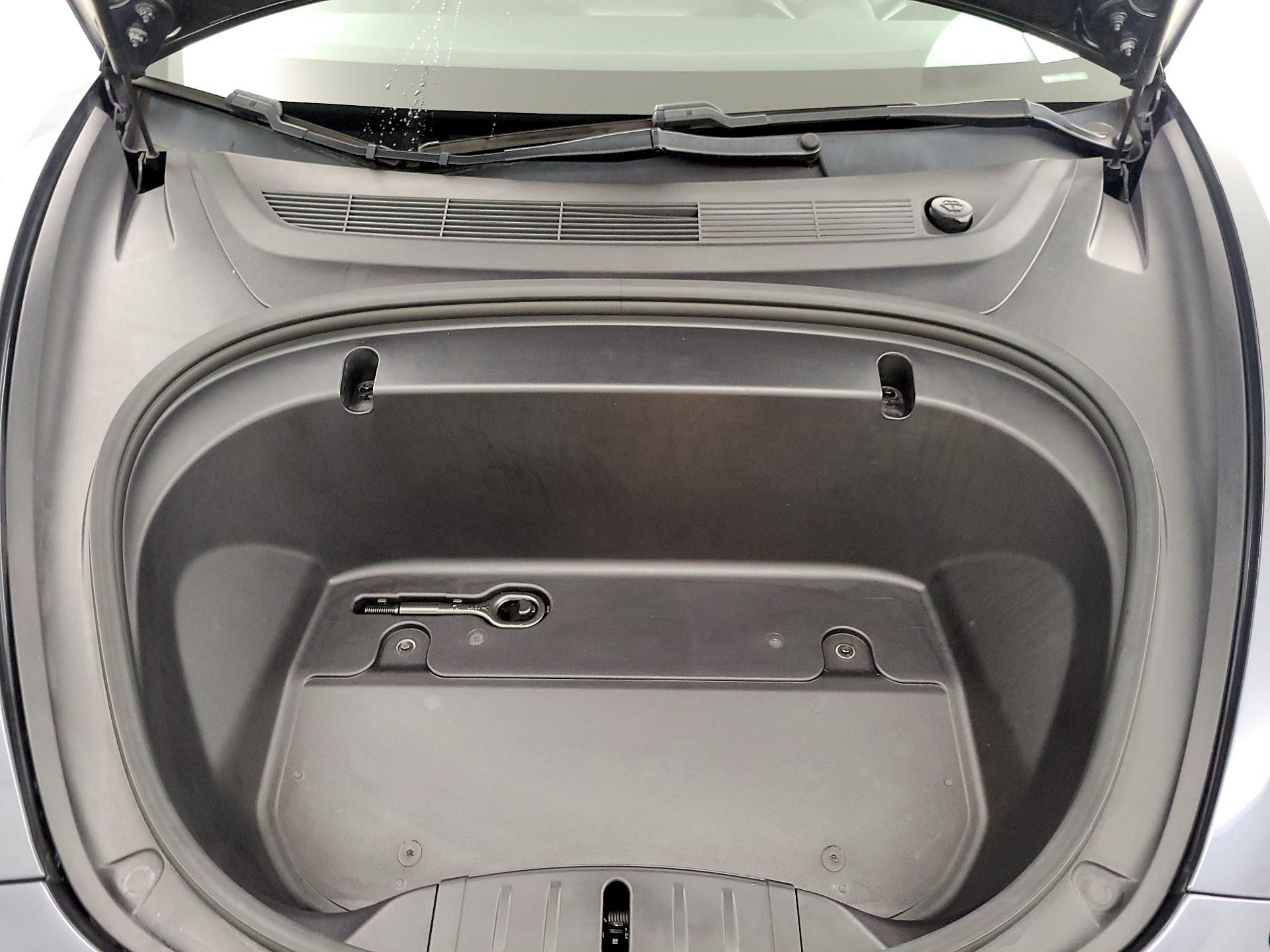 Thumbnail: 2020 Tesla Model 3 - 20