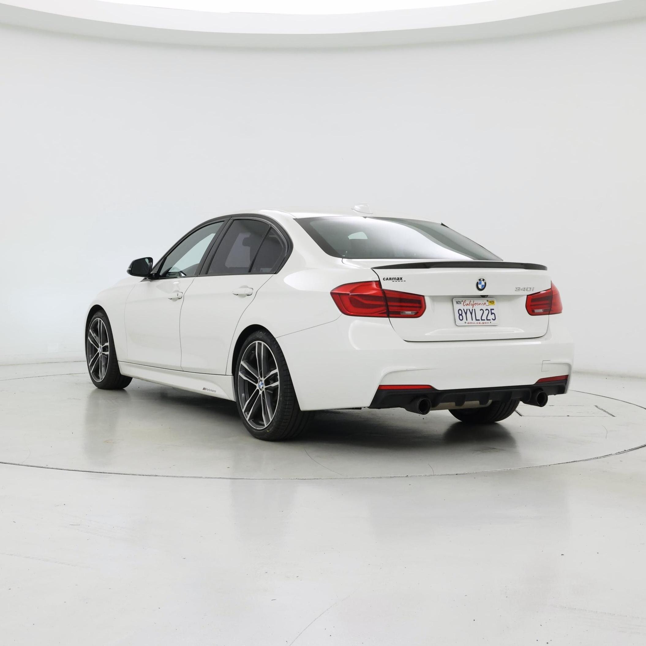 Thumbnail: 2018 BMW 3 Series - 2