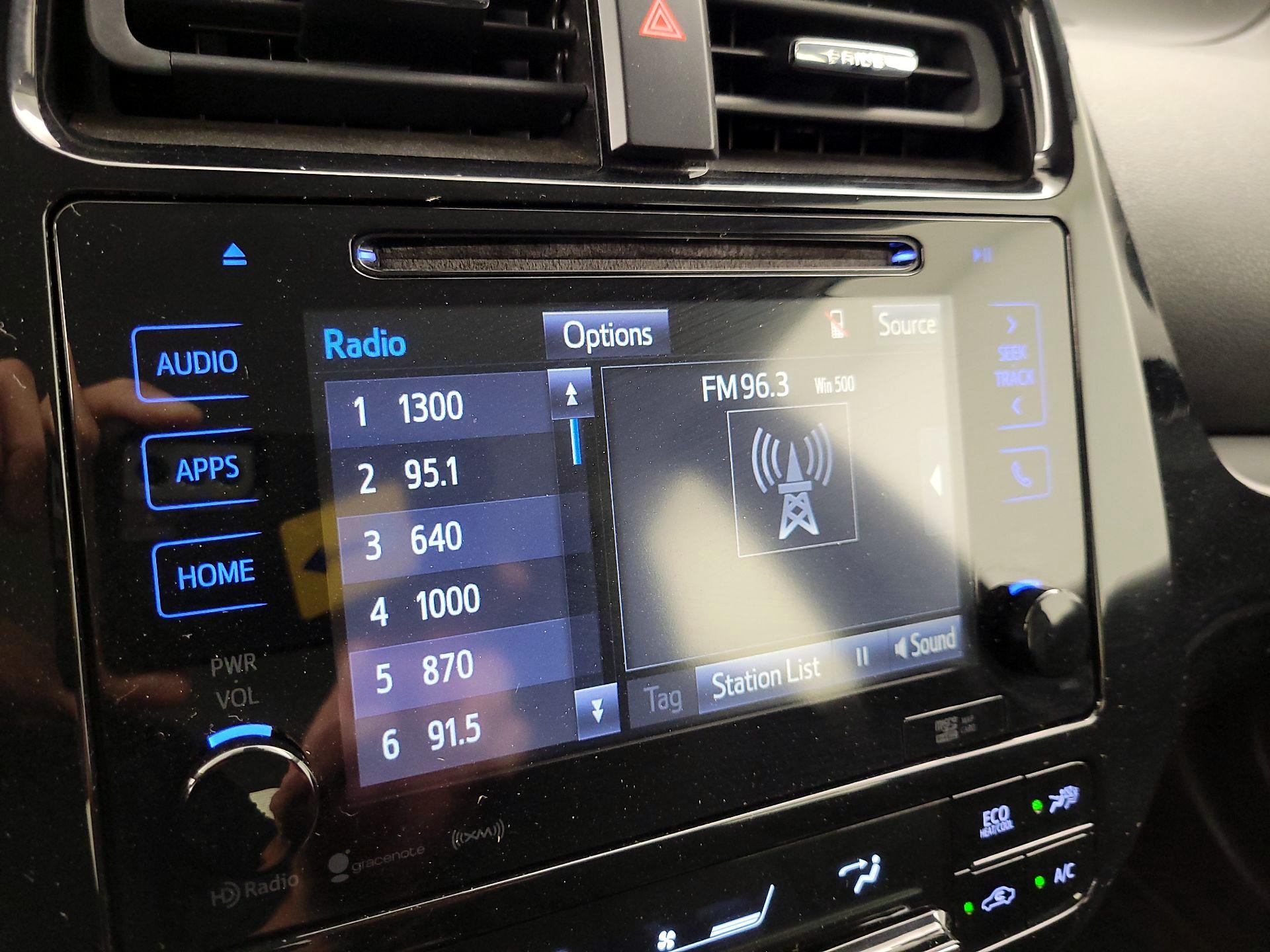 Thumbnail: 2018 Toyota Prius Prime - 16