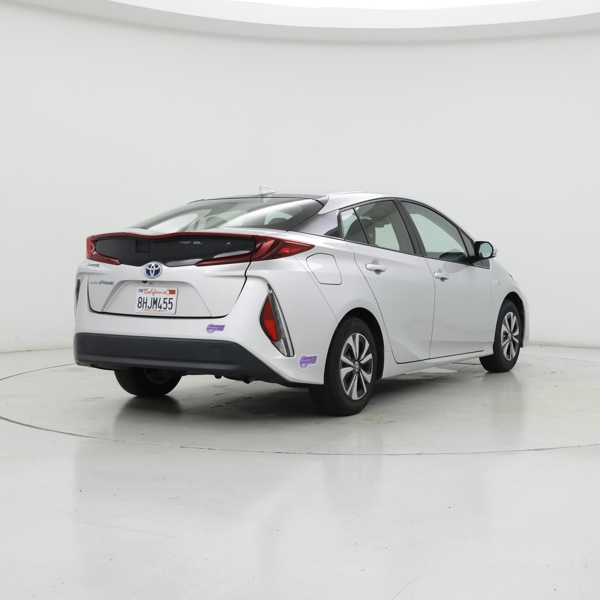 Thumbnail: 2018 Toyota Prius Prime - 8
