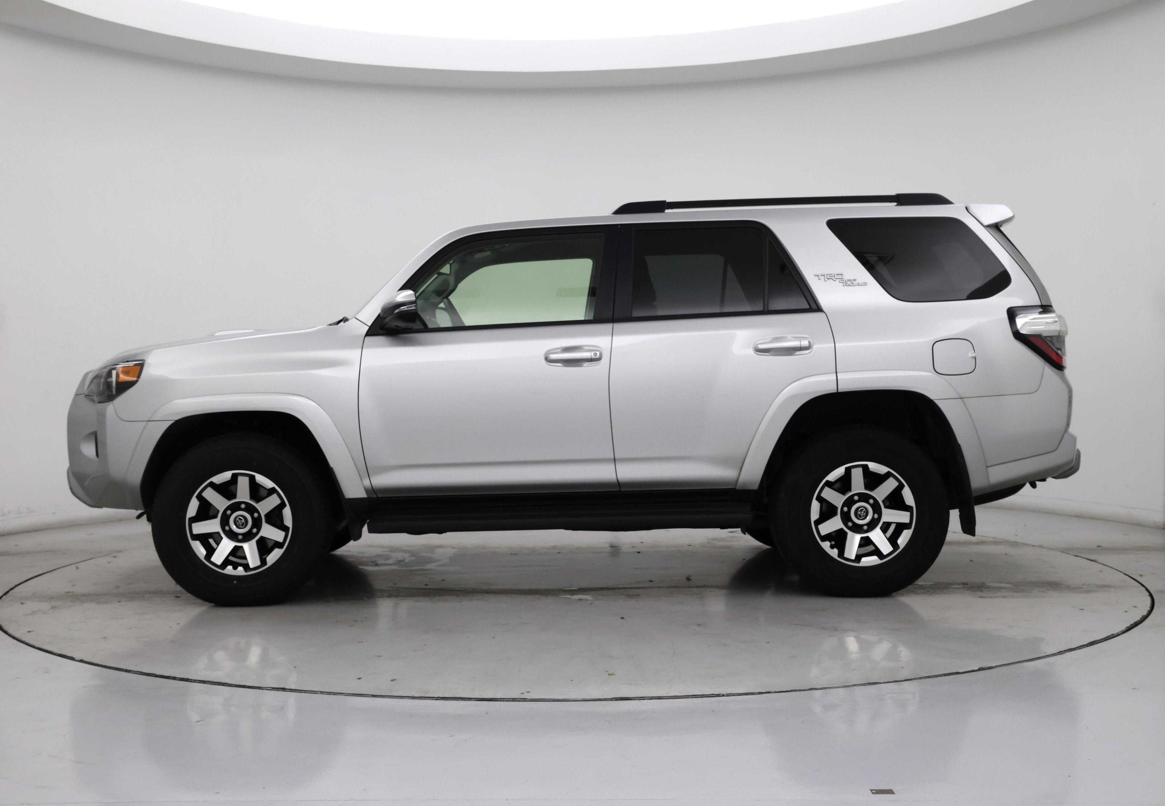 Thumbnail: 2024 Toyota 4Runner - 3