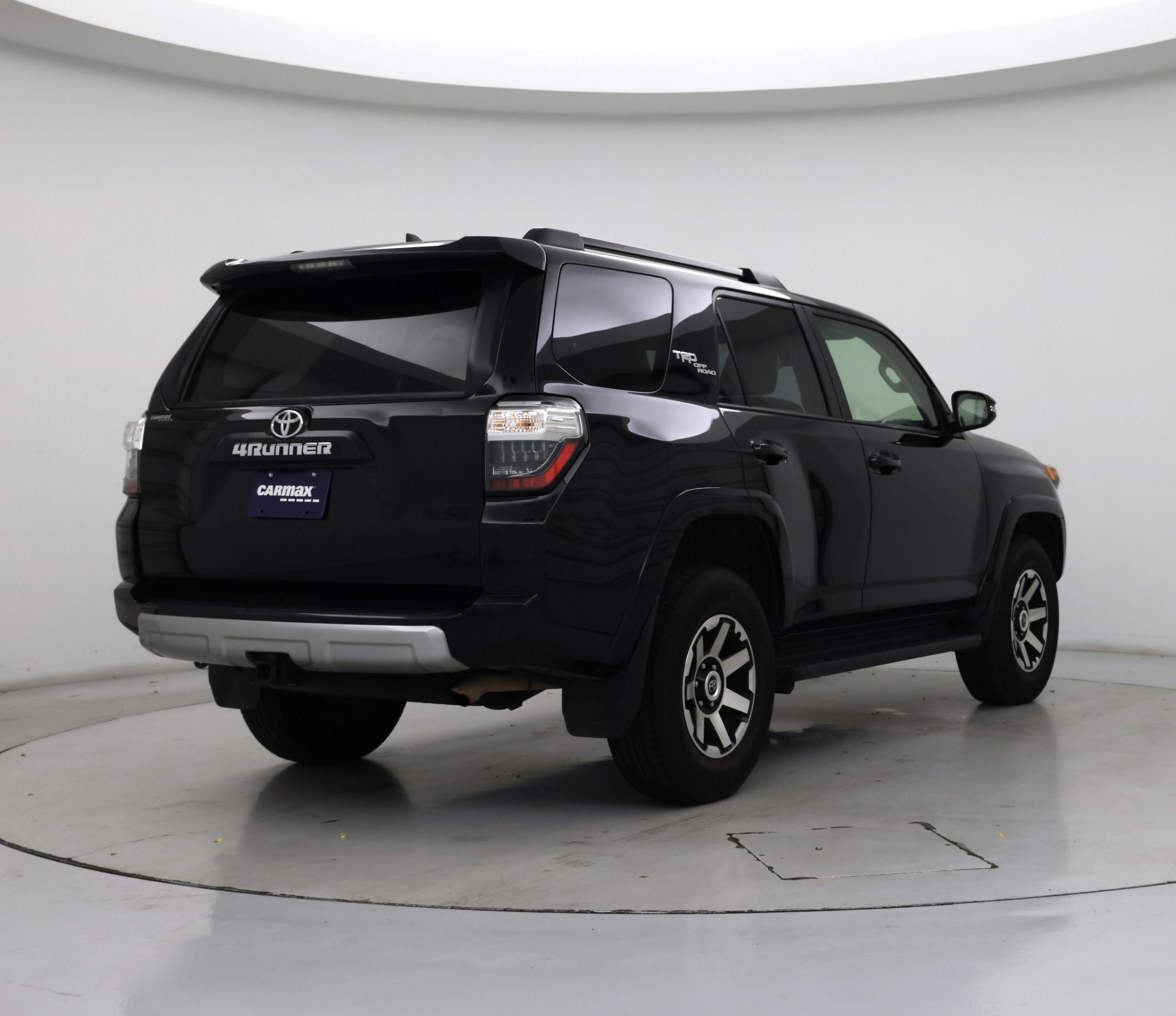 Thumbnail: 2024 Toyota 4Runner - 8