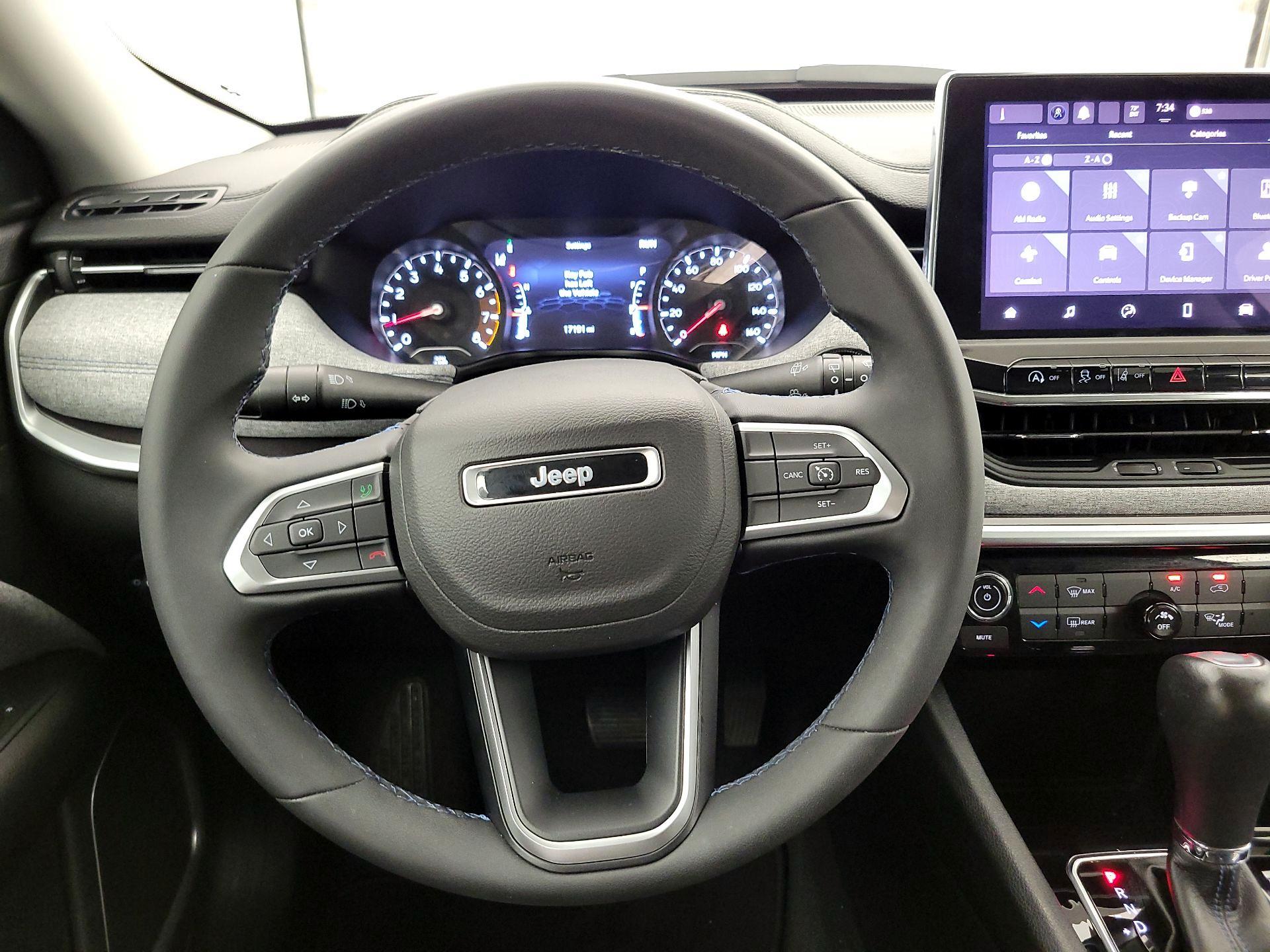 Thumbnail: 2022 Jeep Compass - 10