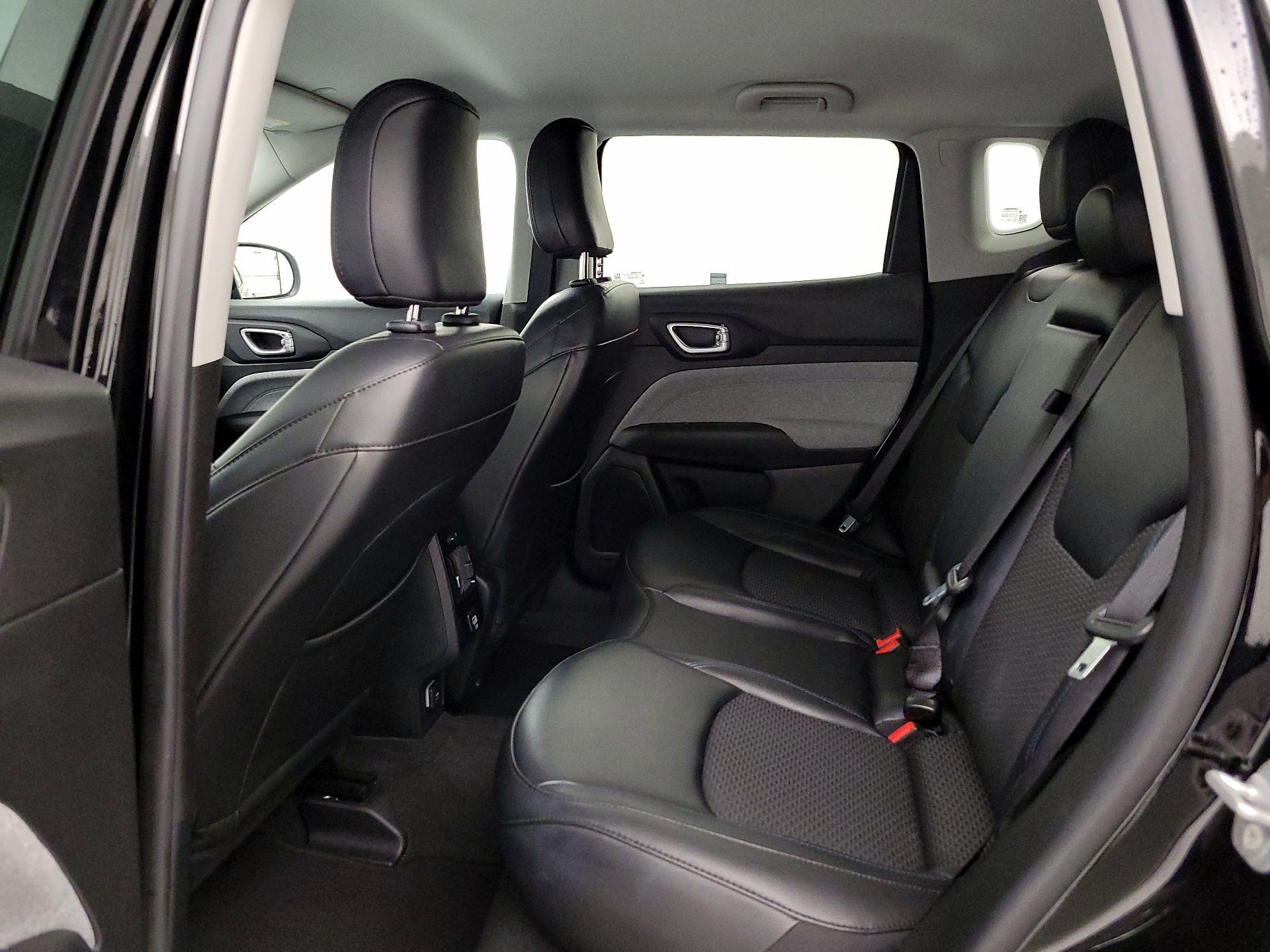 Thumbnail: 2022 Jeep Compass - 19