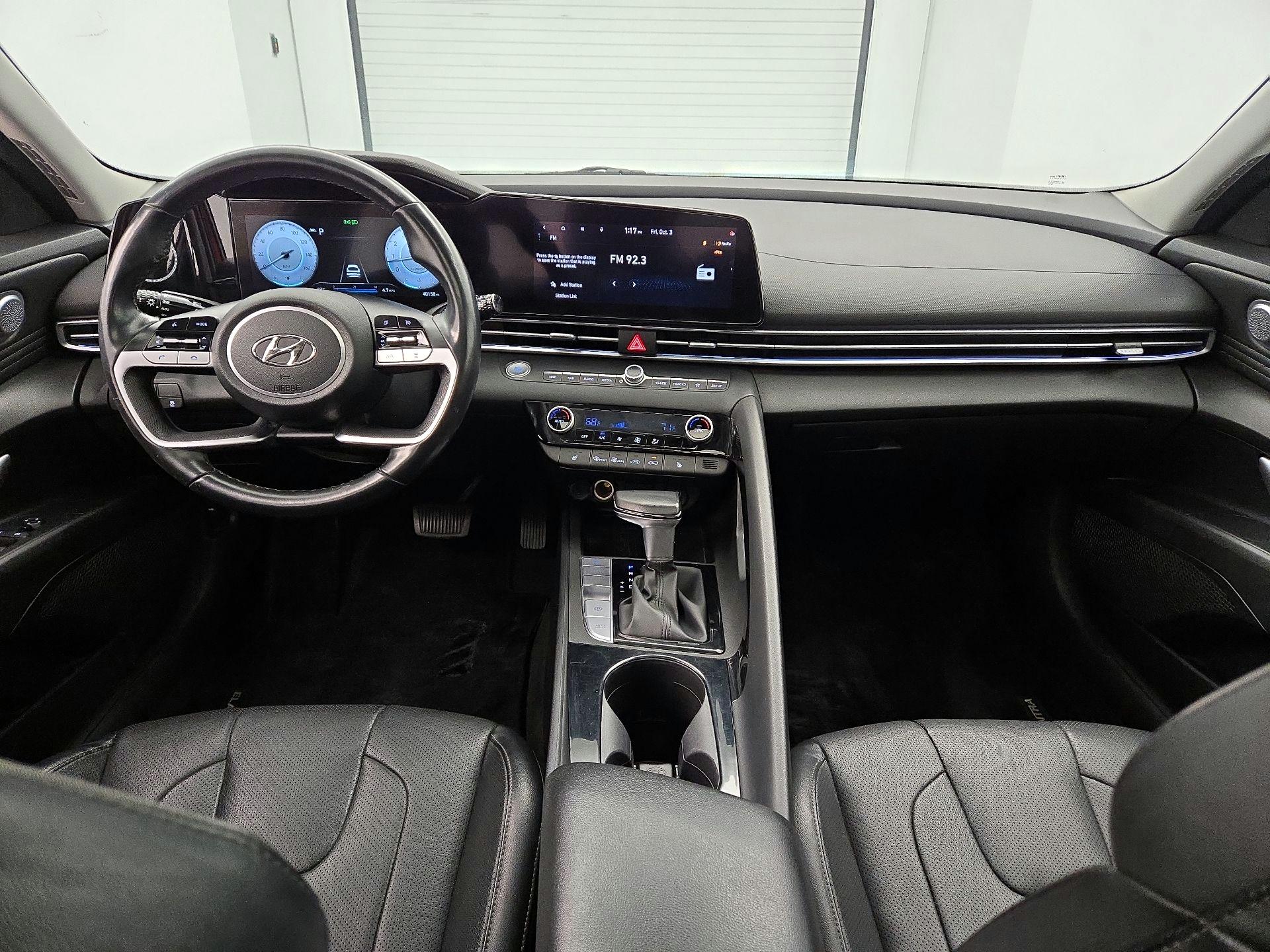 Thumbnail: 2022 Hyundai Elantra - 9