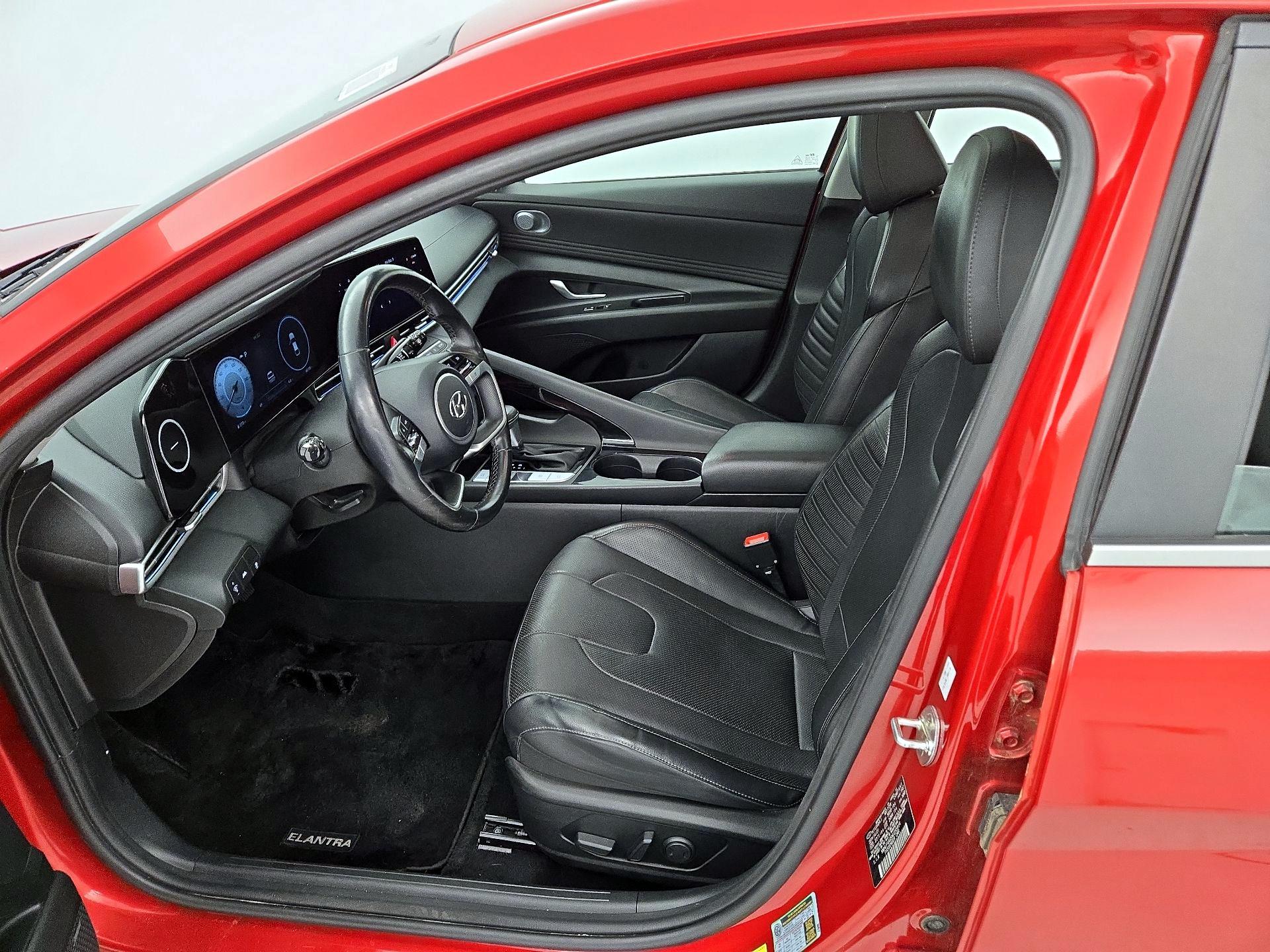 Thumbnail: 2022 Hyundai Elantra - 11