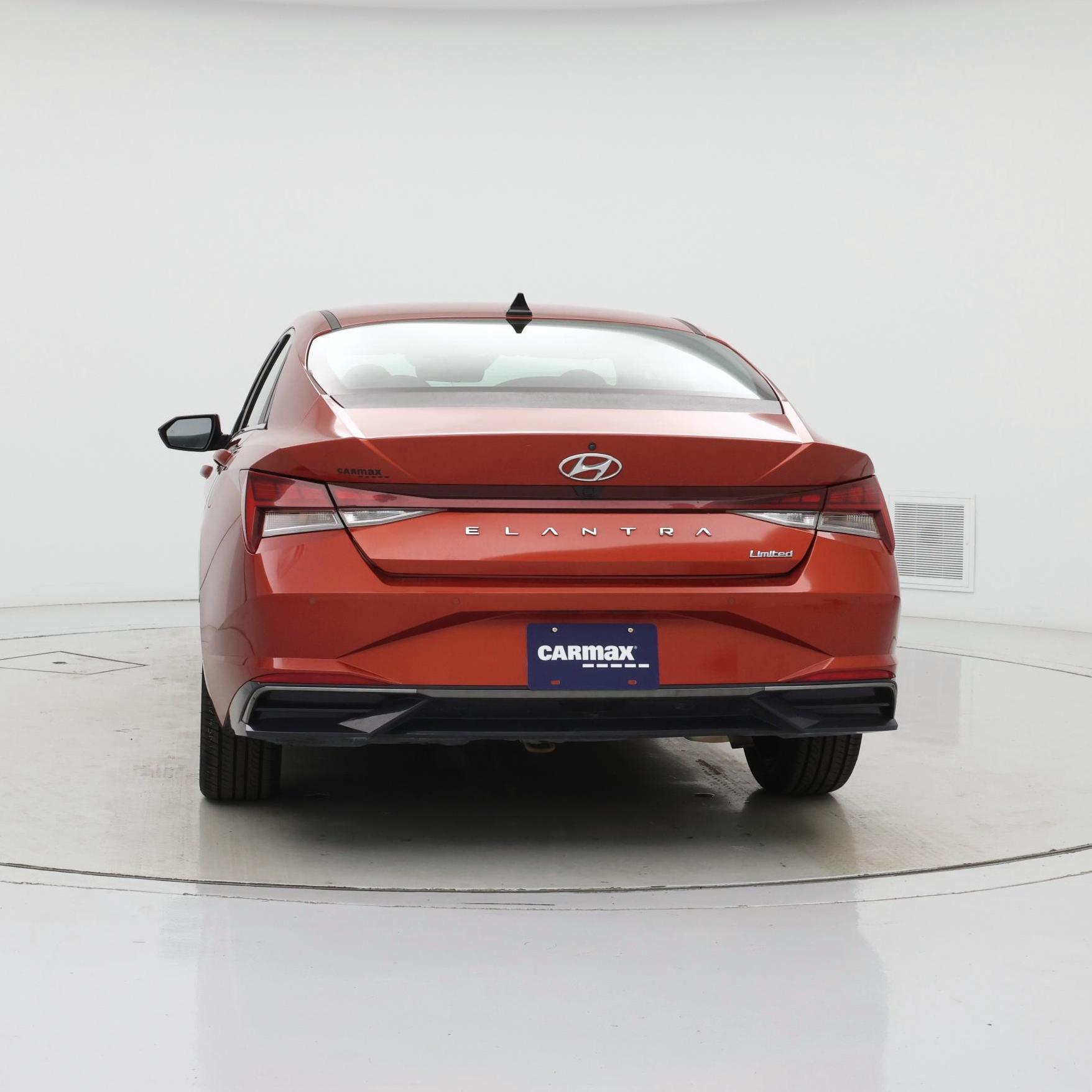 Thumbnail: 2022 Hyundai Elantra - 6