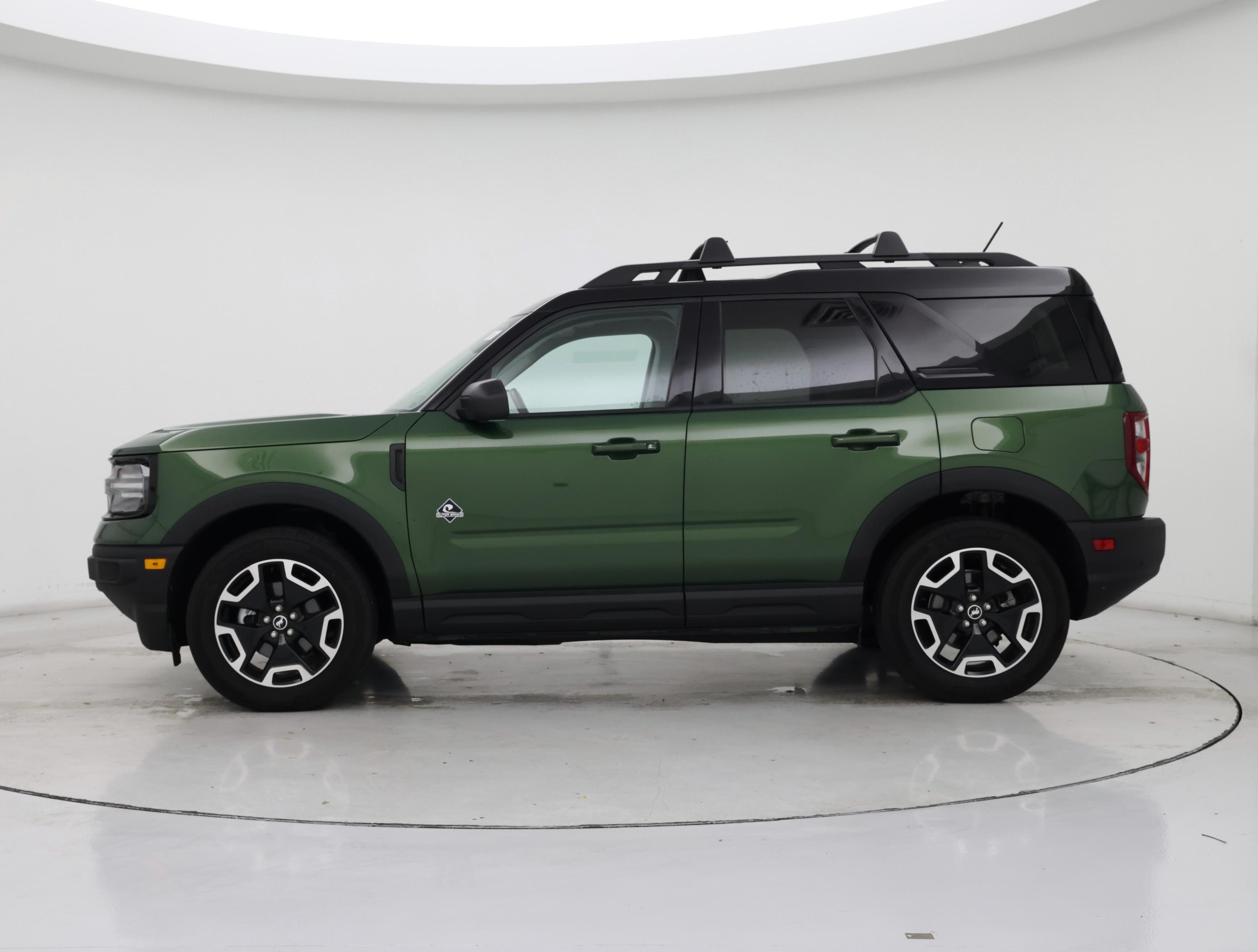 Thumbnail: 2023 Ford Bronco Sport - 3