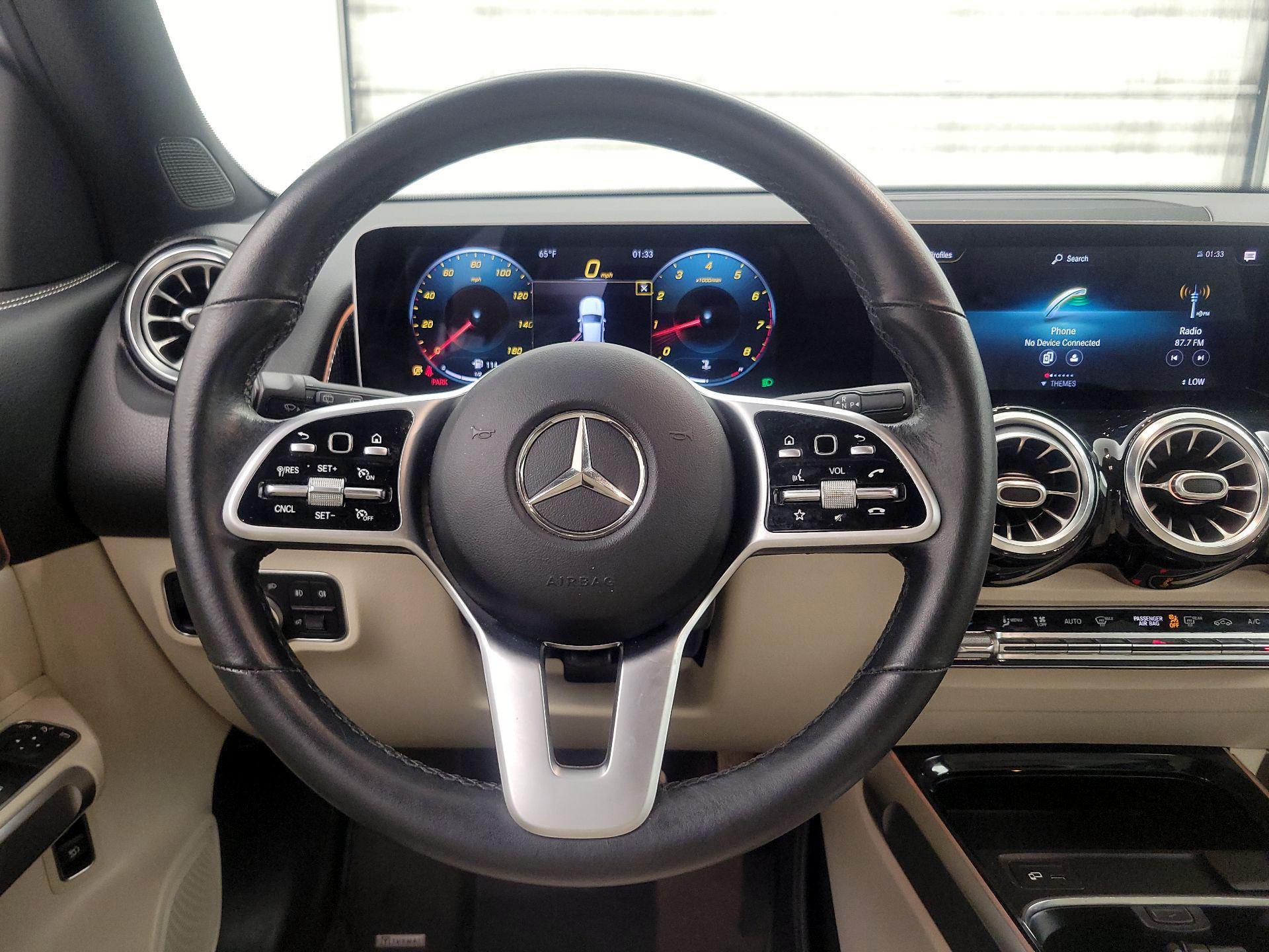 Thumbnail: 2021 Mercedes-Benz GLB - 10