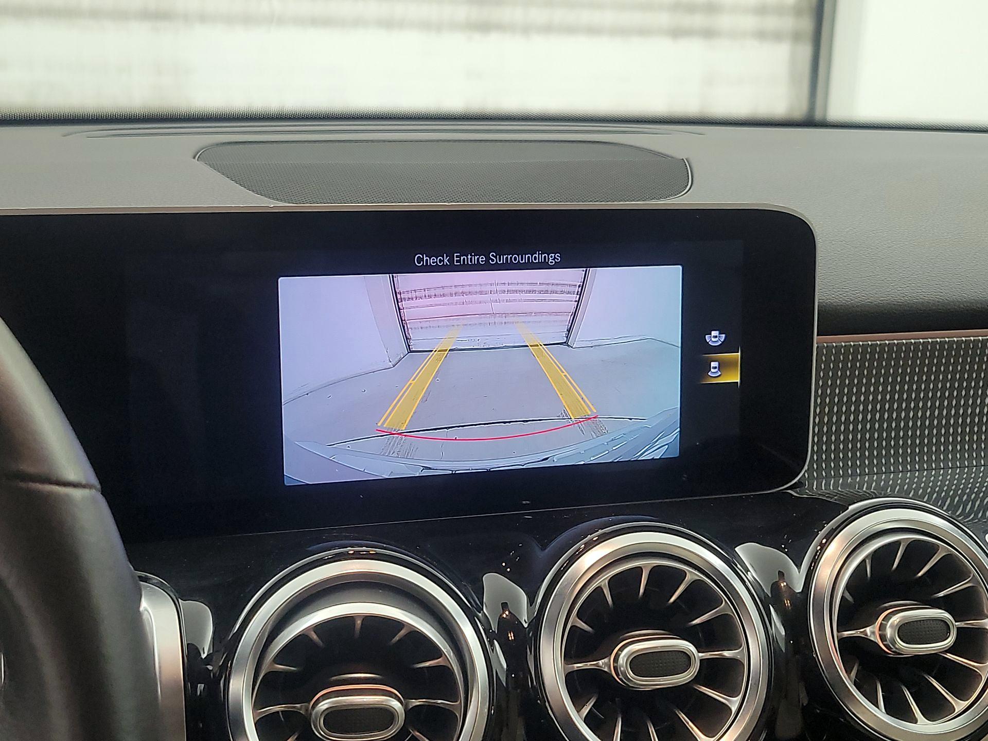 Thumbnail: 2021 Mercedes-Benz GLB - 14