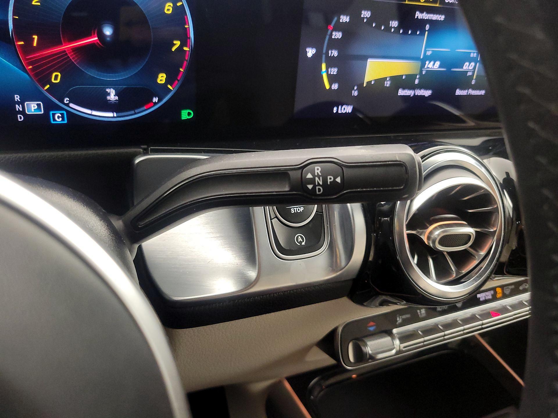 Thumbnail: 2021 Mercedes-Benz GLB - 17