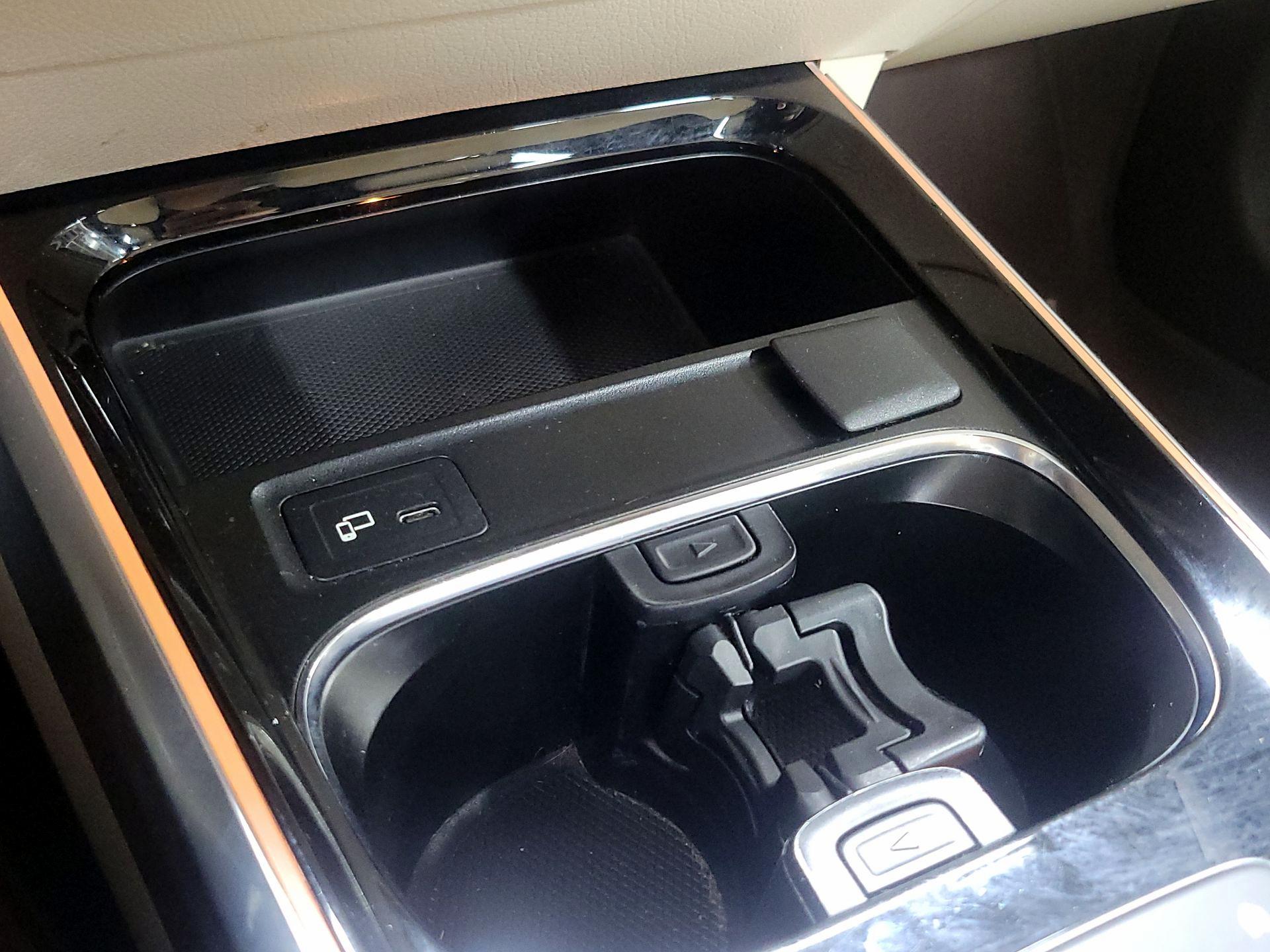 Thumbnail: 2021 Mercedes-Benz GLB - 18