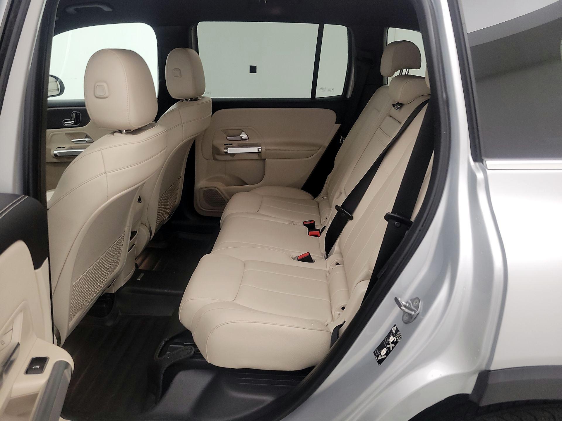 Thumbnail: 2021 Mercedes-Benz GLB - 19