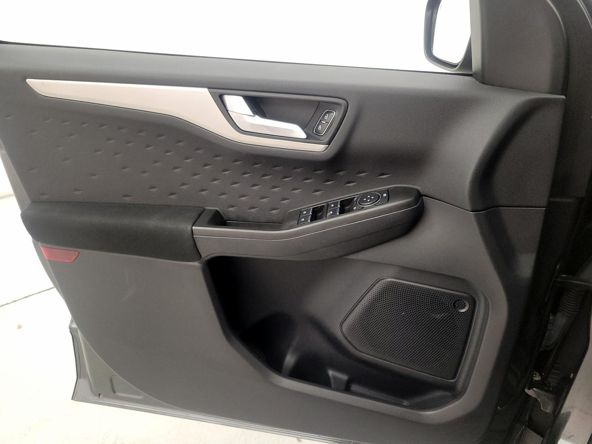 Thumbnail: 2020 Ford Escape - 12