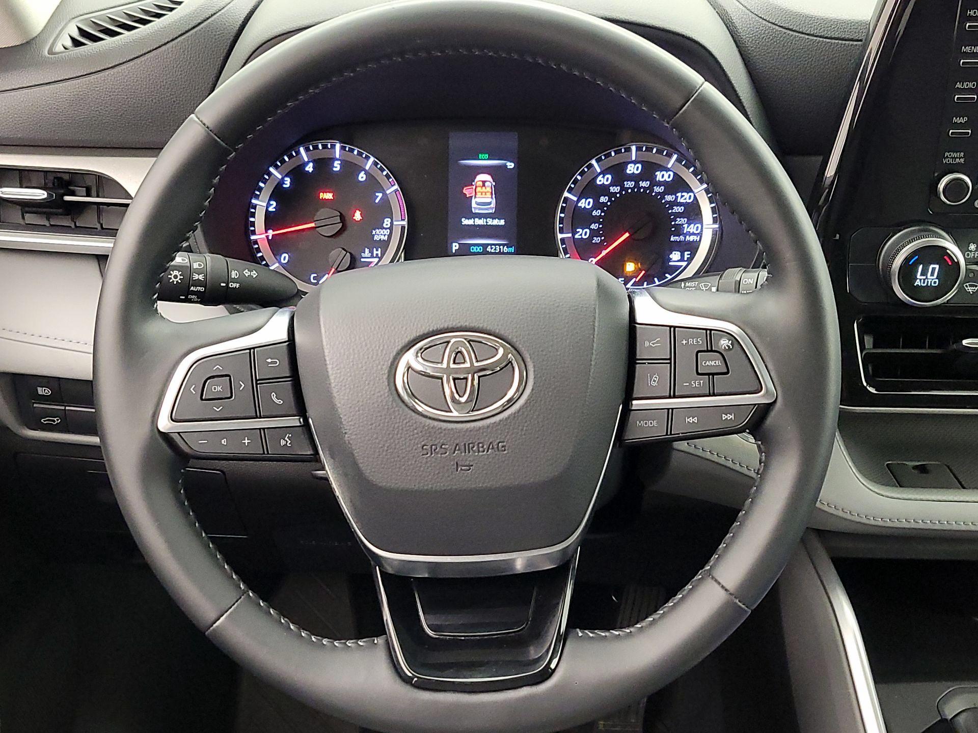 Thumbnail: 2021 Toyota Highlander - 10