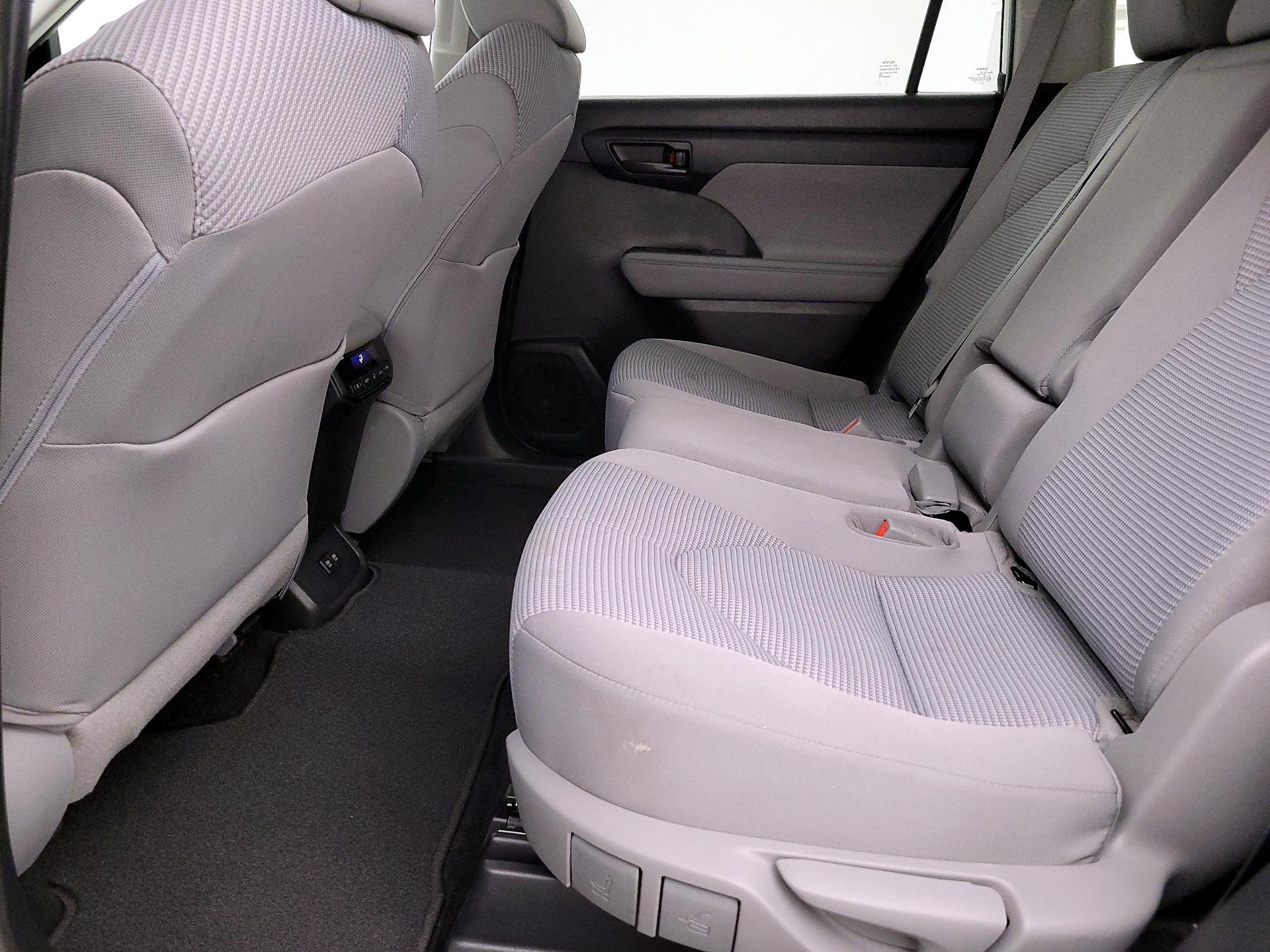 Thumbnail: 2021 Toyota Highlander - 19