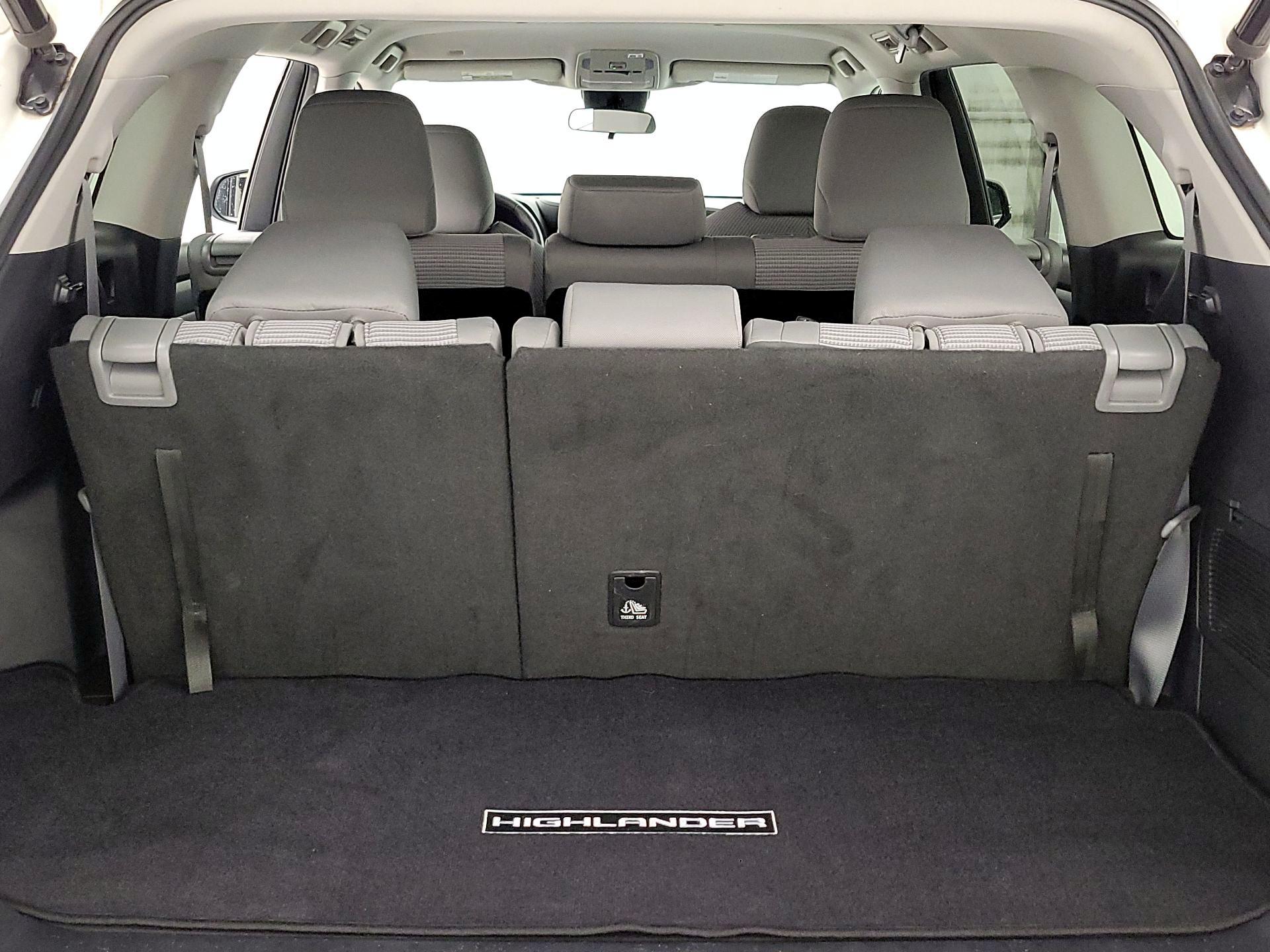 Thumbnail: 2021 Toyota Highlander - 20