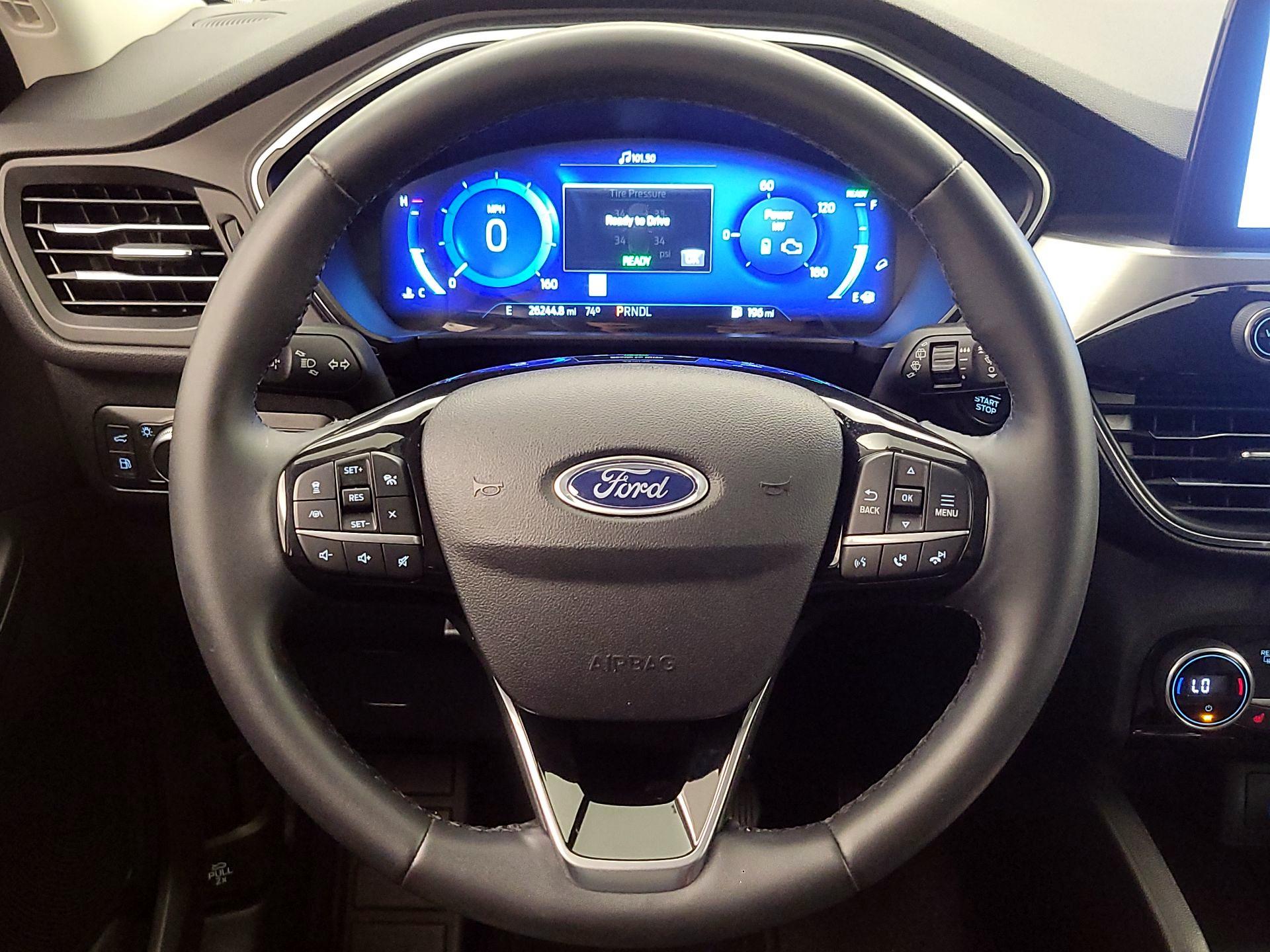Thumbnail: 2021 Ford Escape - 10
