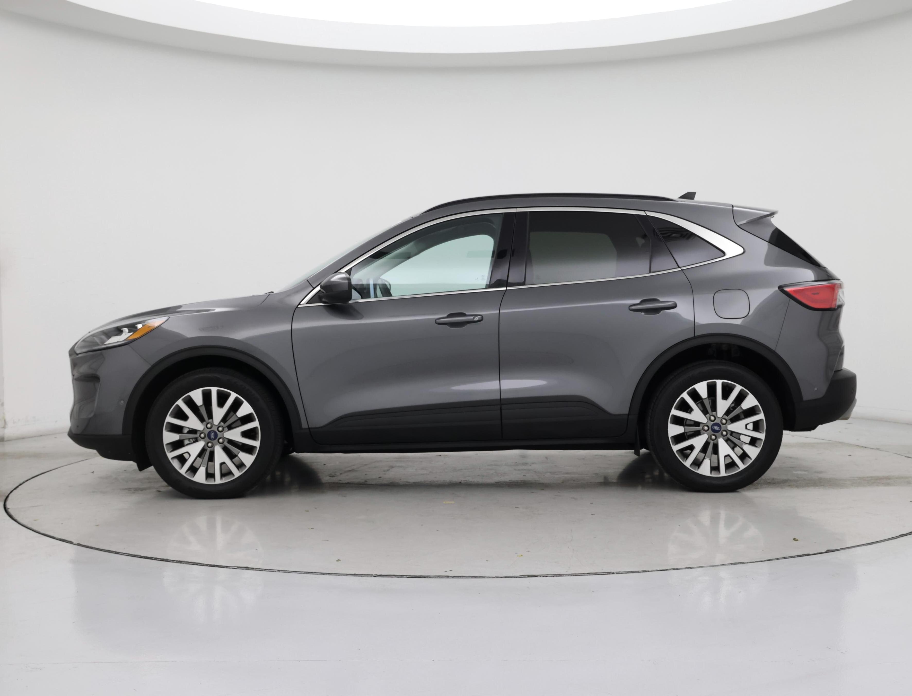 Thumbnail: 2021 Ford Escape - 3