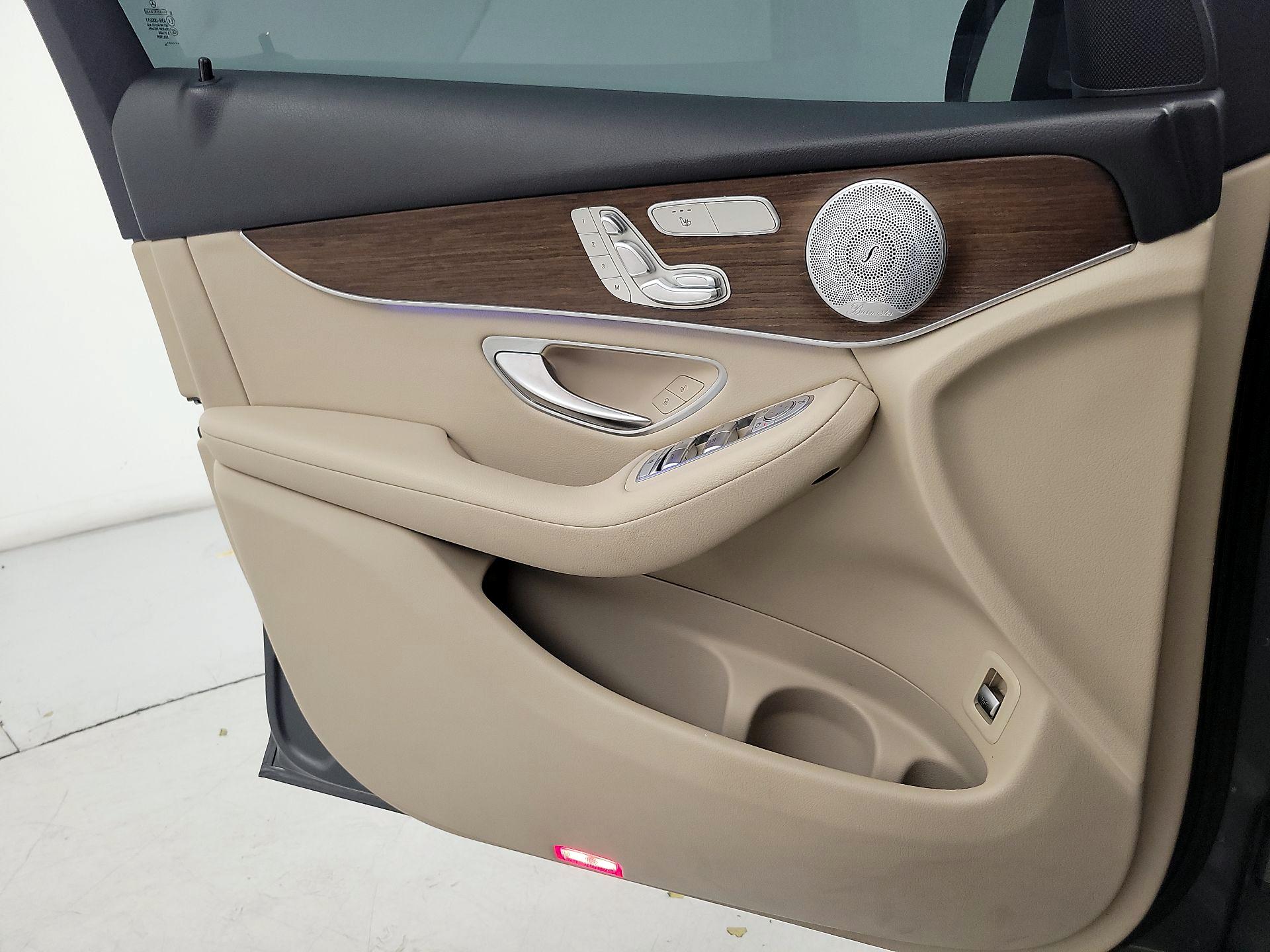 Thumbnail: 2020 Mercedes-Benz GLC - 12