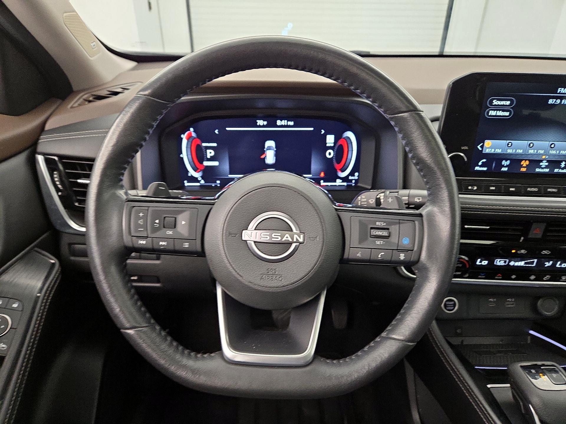 Thumbnail: 2022 Nissan Rogue - 10