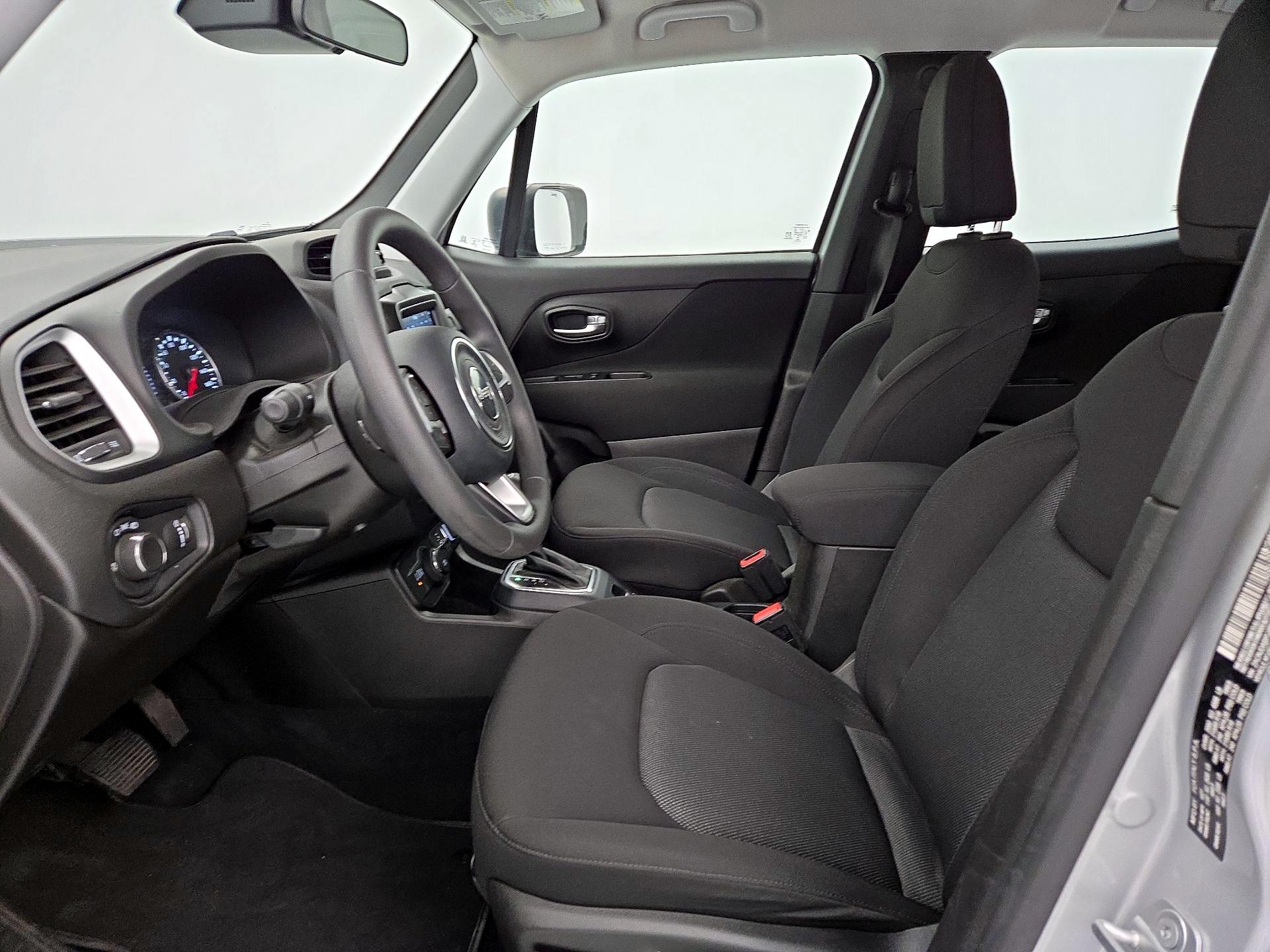 Thumbnail: 2021 Jeep Renegade - 11
