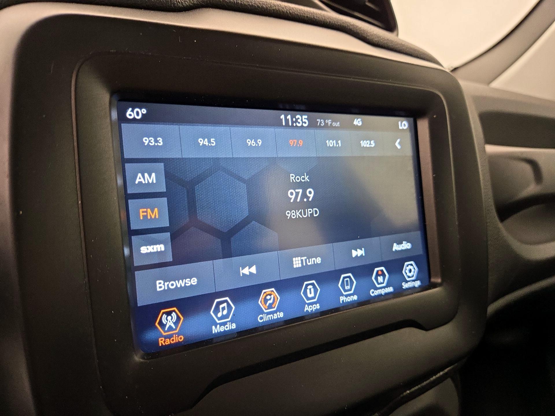 Thumbnail: 2021 Jeep Renegade - 15