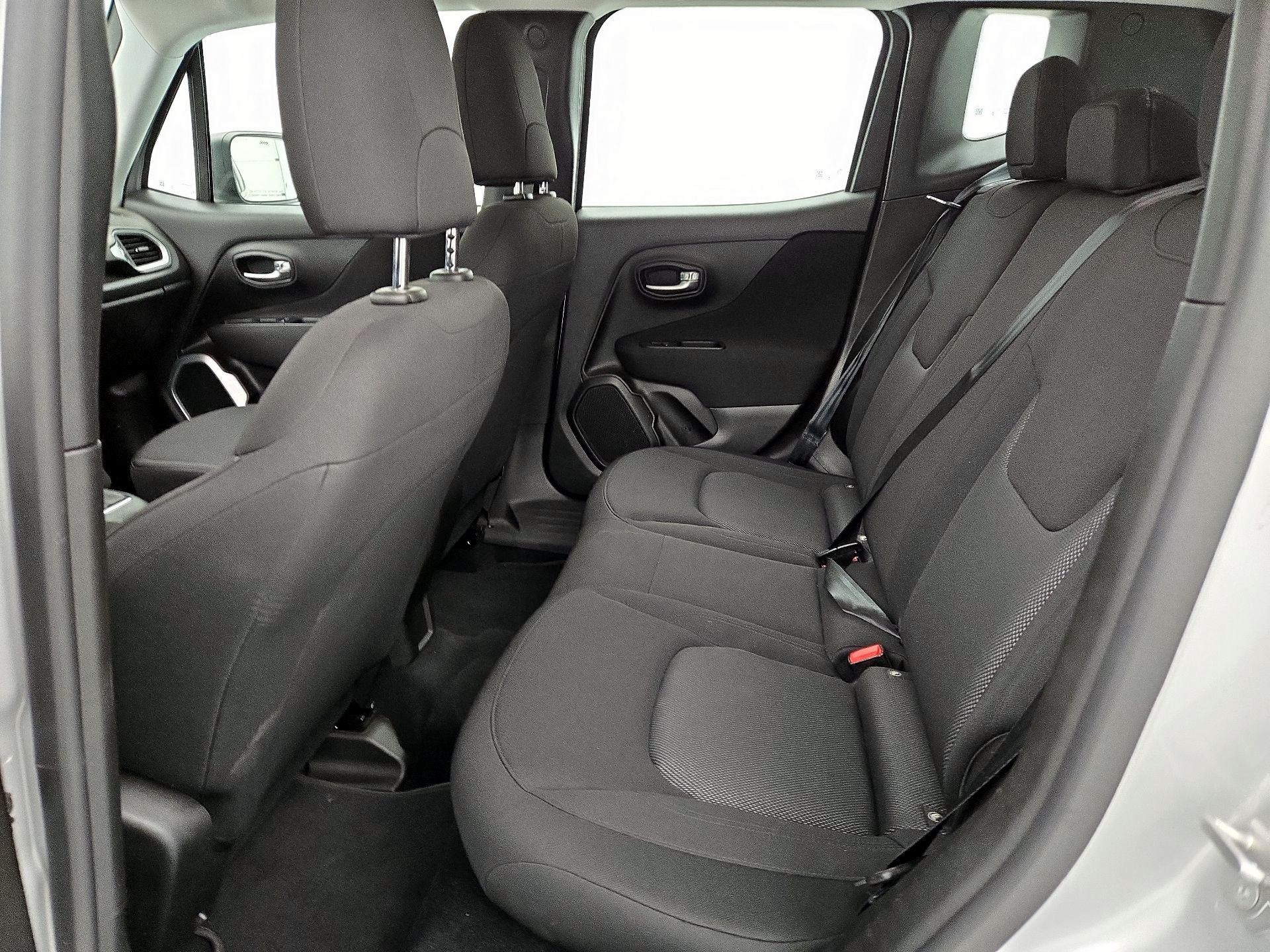 Thumbnail: 2021 Jeep Renegade - 19