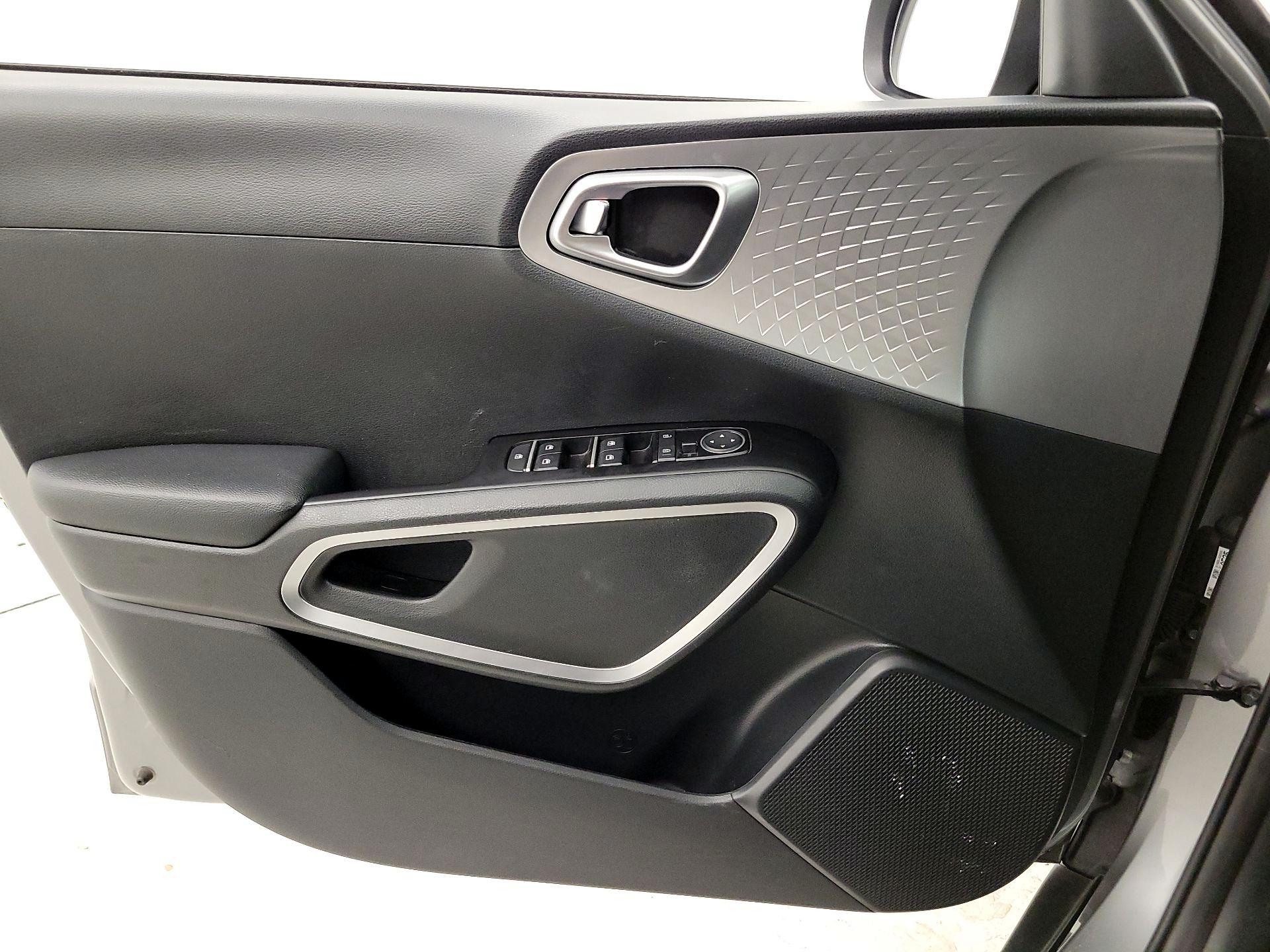 Thumbnail: 2023 Kia Soul - 12