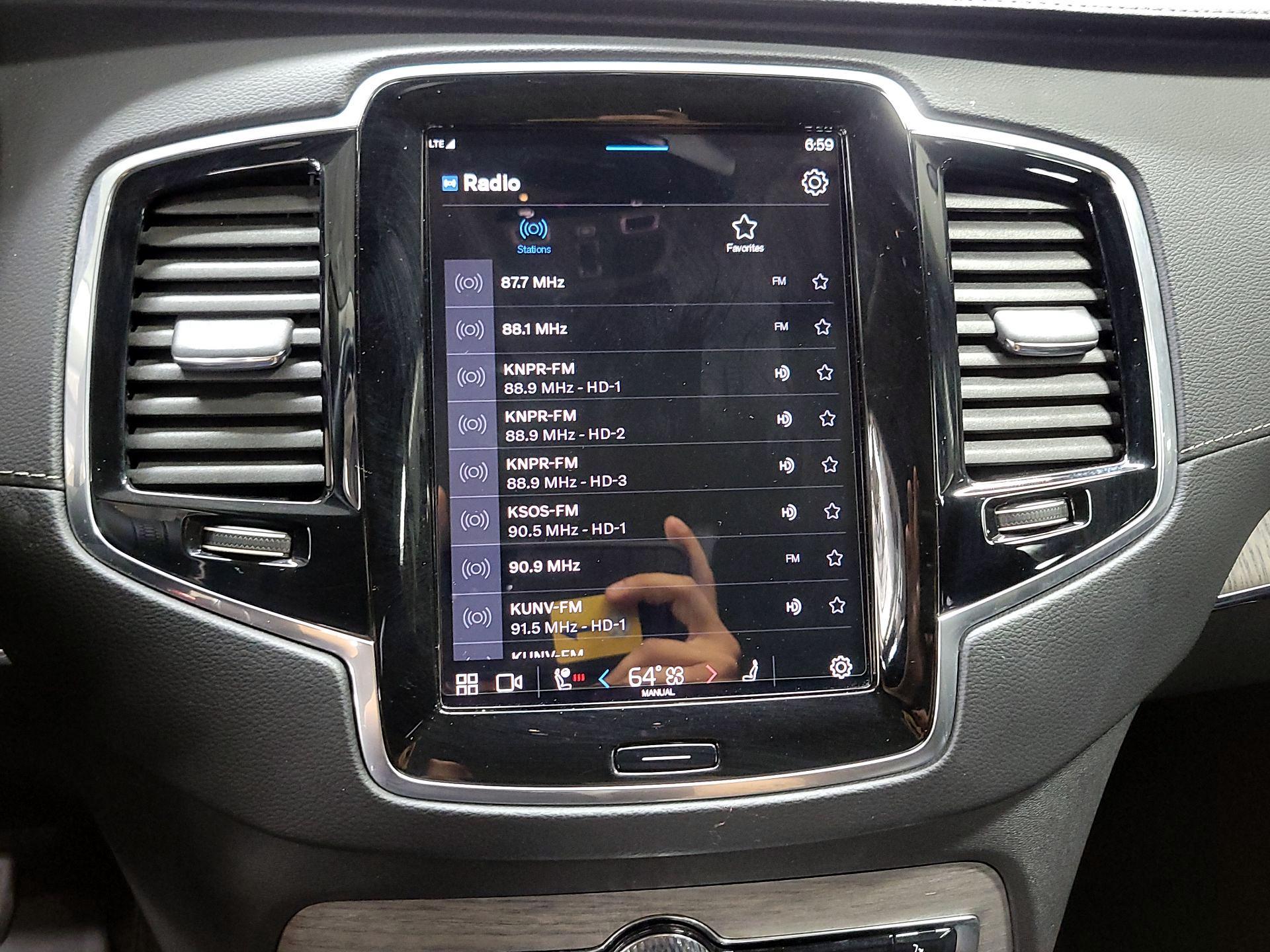 Thumbnail: 2023 Volvo XC90 - 16