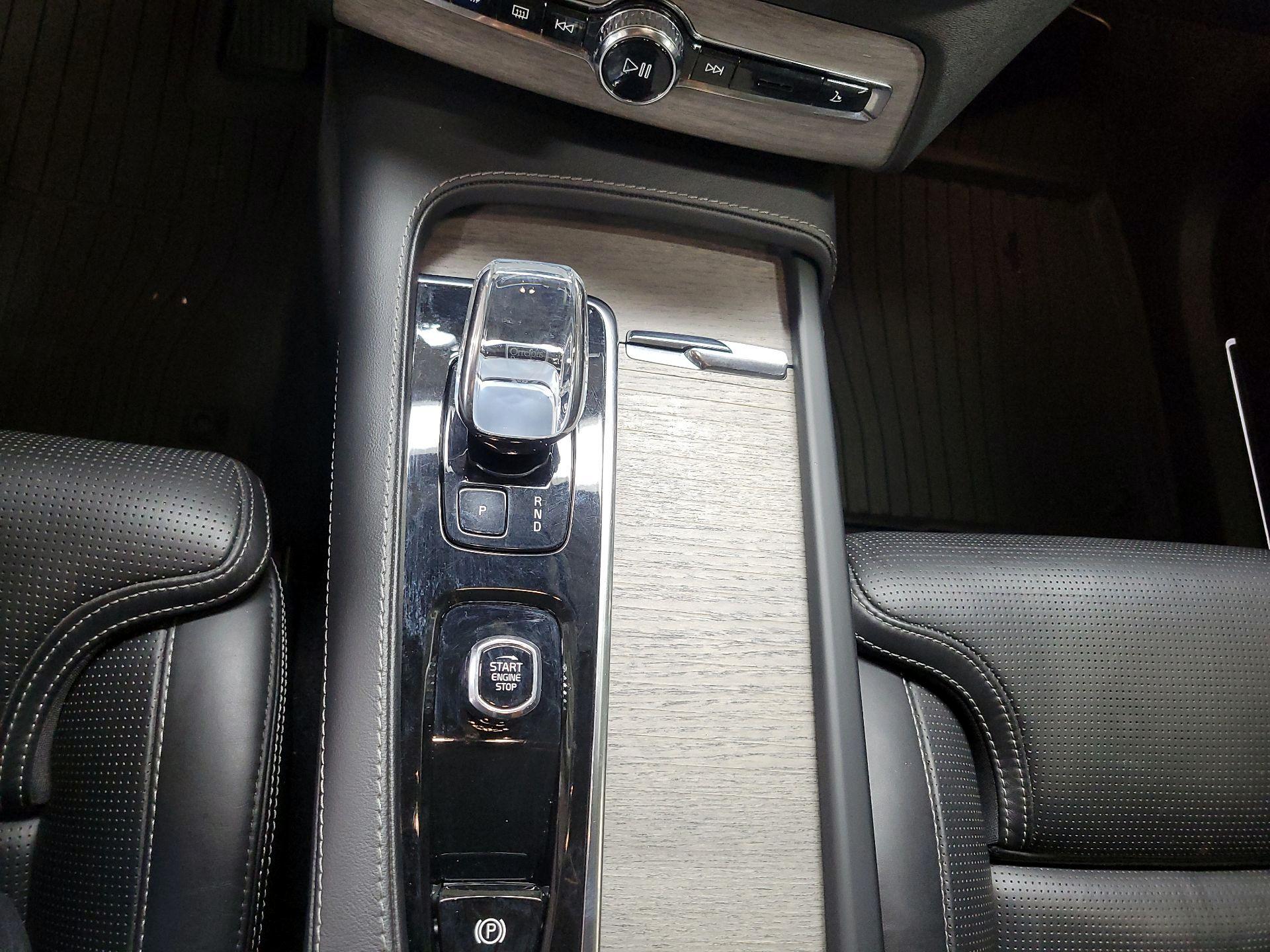 Thumbnail: 2023 Volvo XC90 - 18