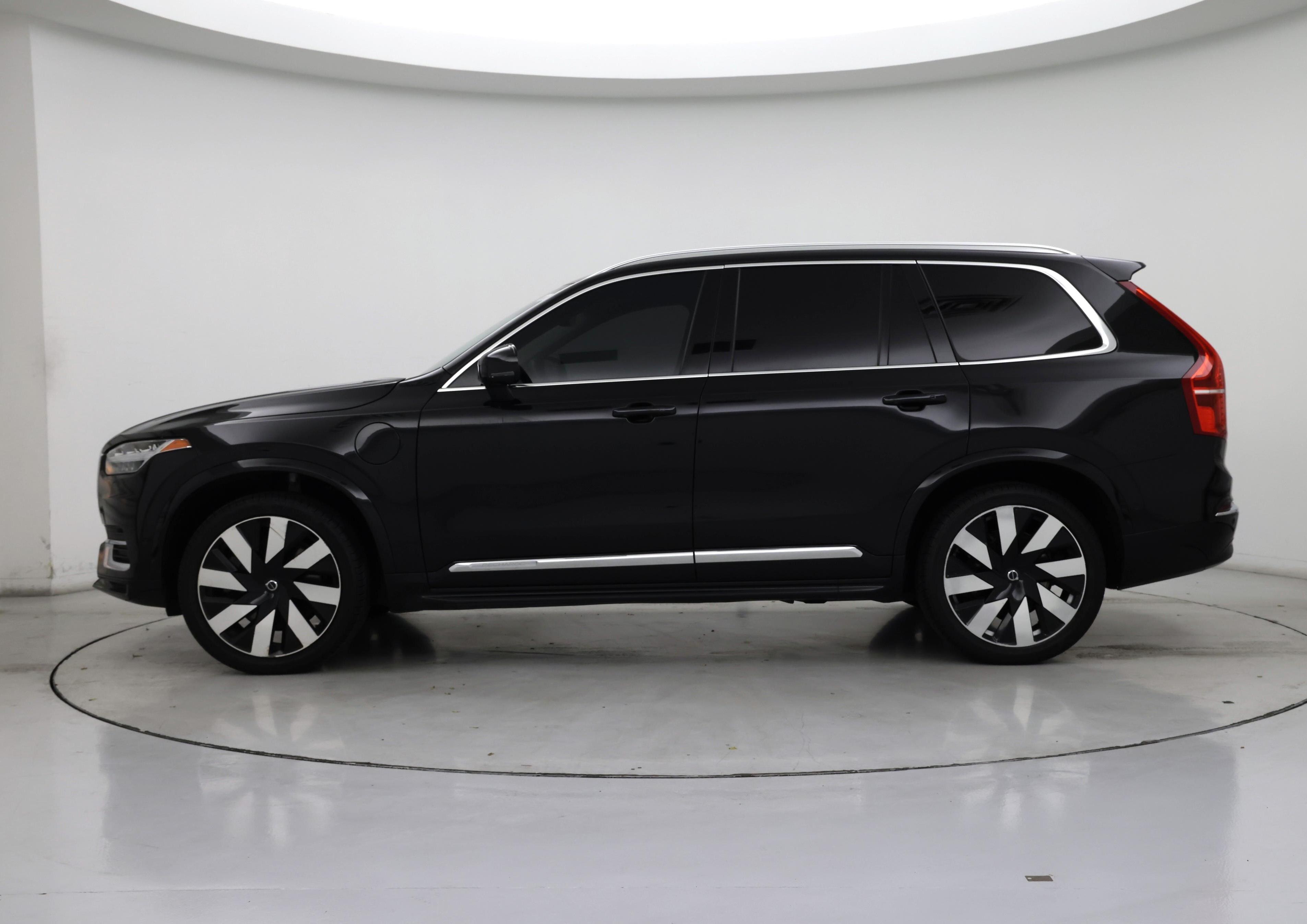 Thumbnail: 2023 Volvo XC90 - 3