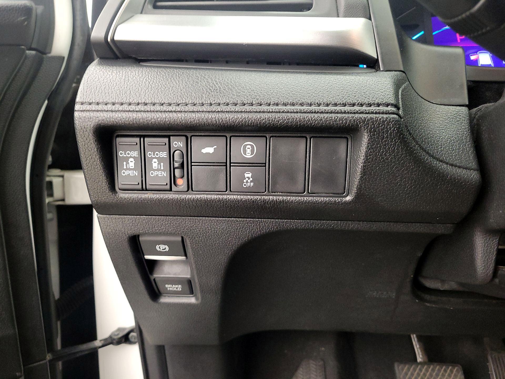 Thumbnail: 2021 Honda Odyssey - 13